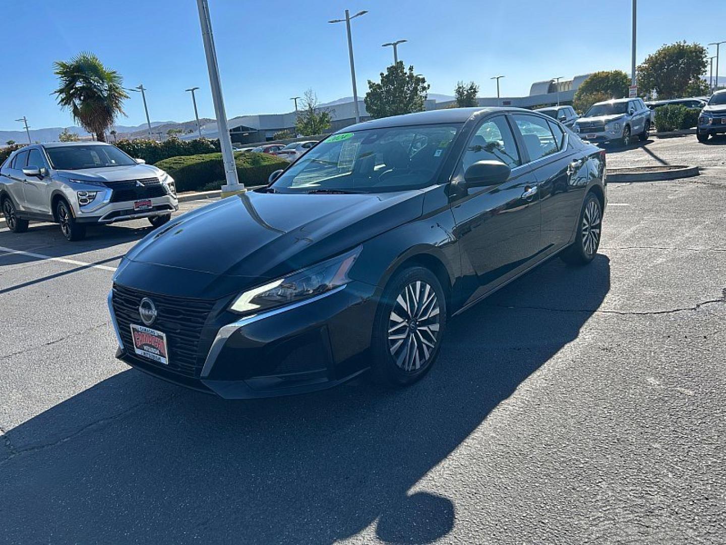 2024 Black Nissan Altima (1N4BL4DV9RN) with an 4-Cyl 2.5 Liter engine, Automatic Xtronic CVT transmission, located at 412 Auto Vista Drive, Palmdale, 93551, (661) 945-0620, 34.592636, -118.136681- Photo#5