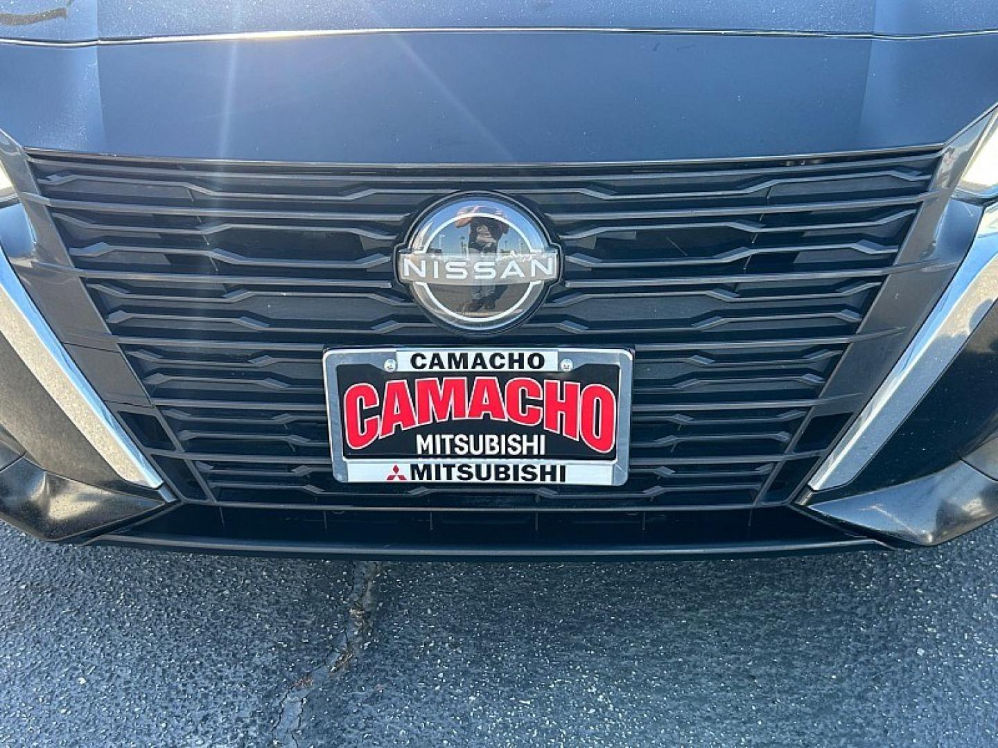 2024 Black Nissan Altima (1N4BL4DV9RN) with an 4-Cyl 2.5 Liter engine, Automatic Xtronic CVT transmission, located at 412 Auto Vista Drive, Palmdale, 93551, (661) 945-0620, 34.592636, -118.136681- Photo#8