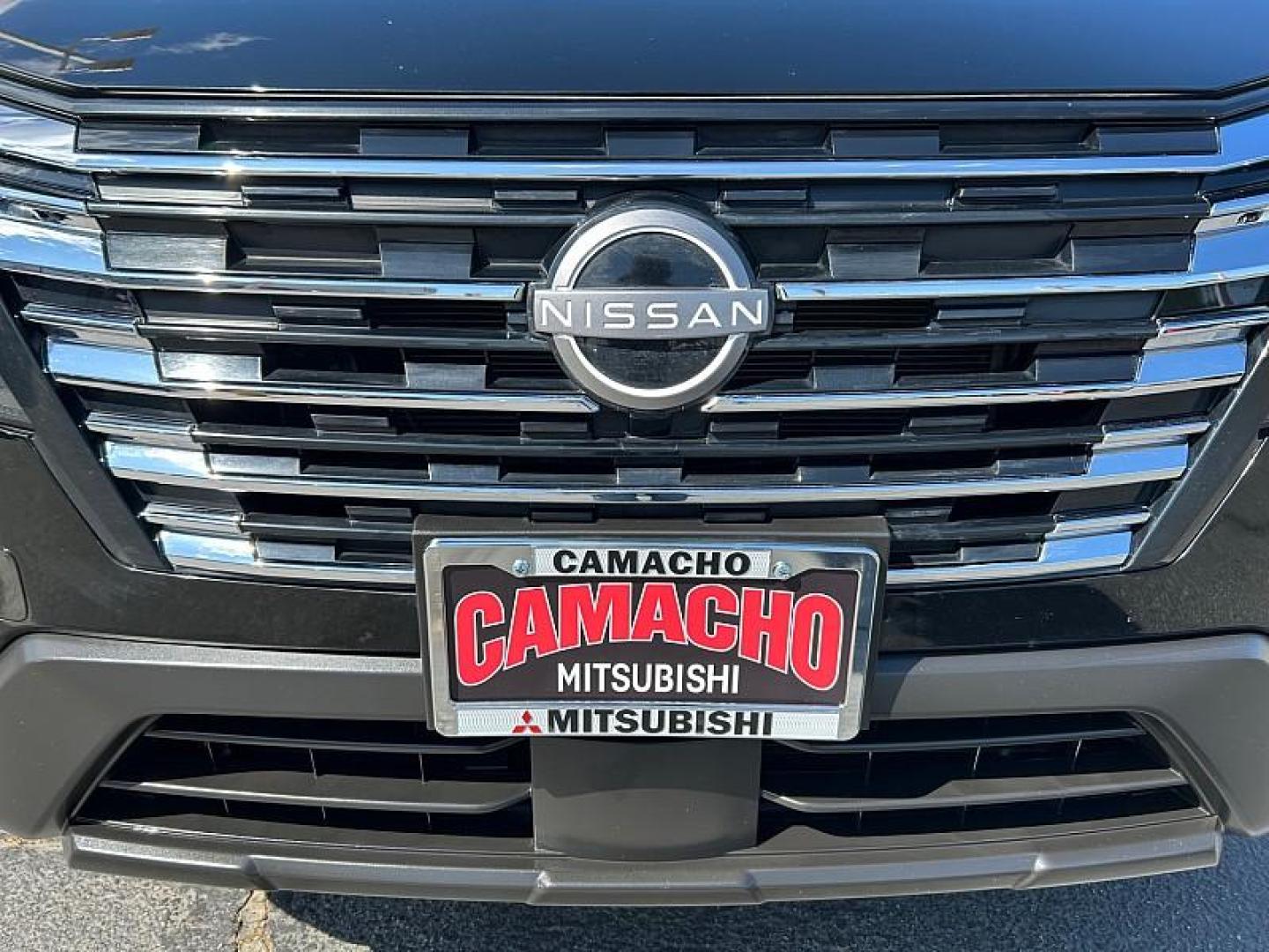 2024 BLACK Nissan Rogue (5N1BT3BAXRC) with an 3-Cyl Turbo 1.5 Liter engine, Automatic CVT transmission, located at 412 Auto Vista Drive, Palmdale, 93551, (661) 945-0620, 34.592636, -118.136681 - Photo#4