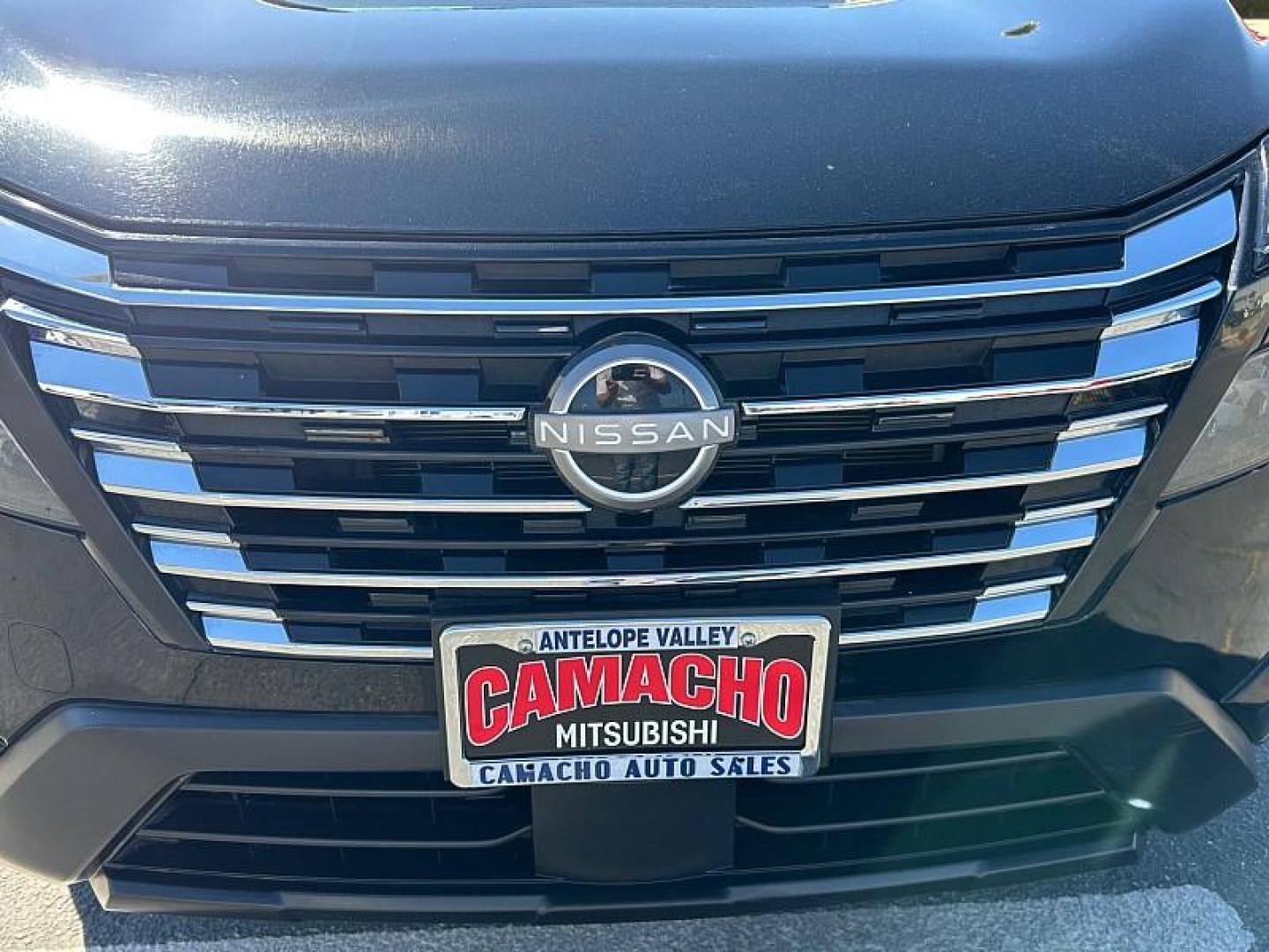 2024 BLACK Nissan Rogue (5N1BT3BA3RC) with an 3-Cyl Turbo 1.5 Liter engine, Automatic CVT transmission, located at 412 Auto Vista Drive, Palmdale, 93551, (661) 945-0620, 34.592636, -118.136681 - Photo#9