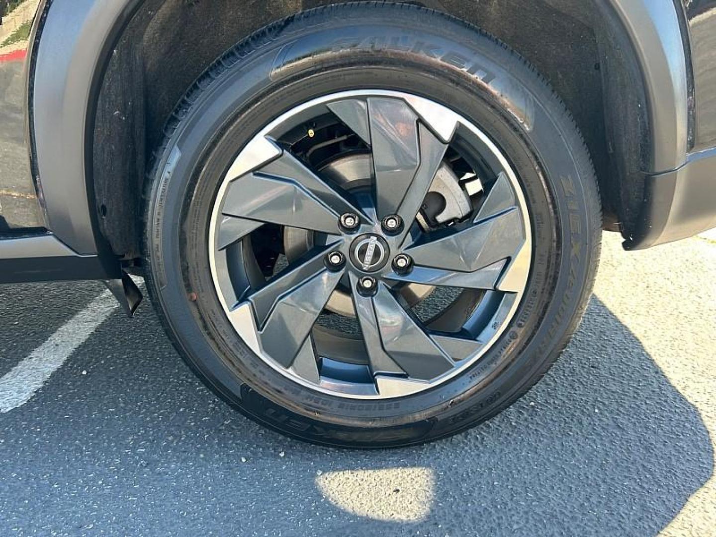 2024 BLACK Nissan Rogue (5N1BT3BA3RC) with an 3-Cyl Turbo 1.5 Liter engine, Automatic CVT transmission, located at 412 Auto Vista Drive, Palmdale, 93551, (661) 945-0620, 34.592636, -118.136681 - Photo#10