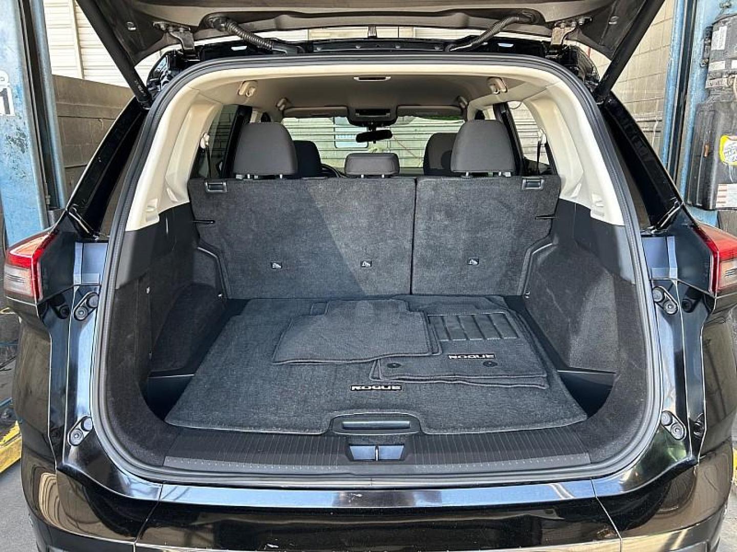 2024 BLACK Nissan Rogue (5N1BT3BA3RC) with an 3-Cyl Turbo 1.5 Liter engine, Automatic CVT transmission, located at 412 Auto Vista Drive, Palmdale, 93551, (661) 945-0620, 34.592636, -118.136681 - Photo#26