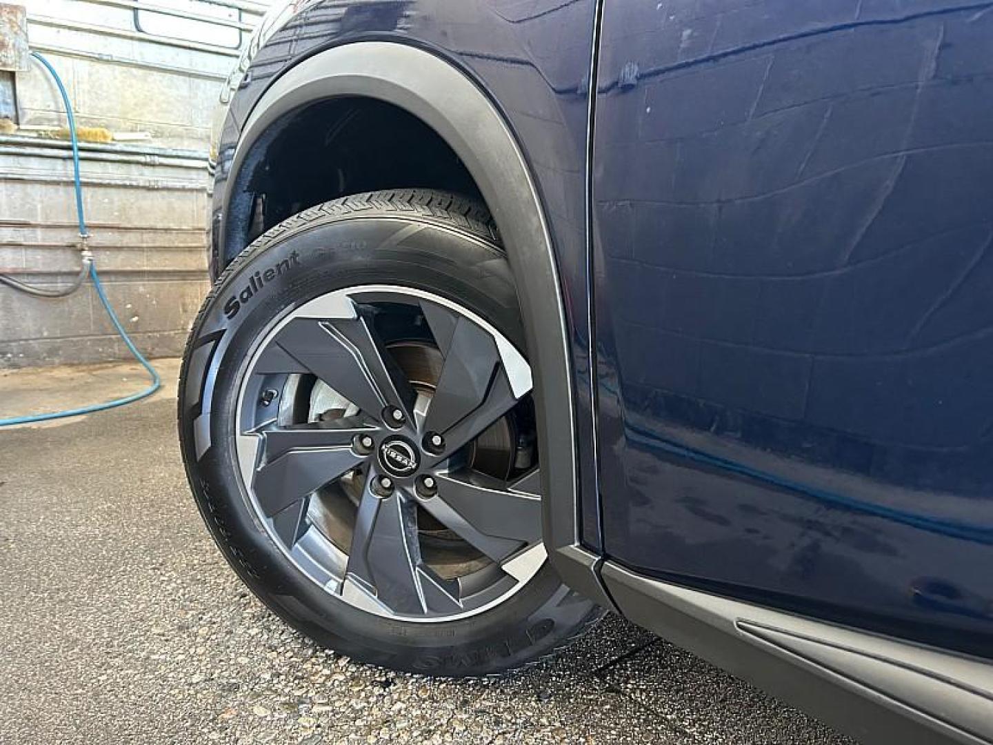 2024 BLUE Nissan Rogue (5N1BT3BA2RC) with an 3-Cyl Turbo 1.5 Liter engine, Automatic CVT transmission, located at 412 Auto Vista Drive, Palmdale, 93551, (661) 945-0620, 34.592636, -118.136681 - Photo#18