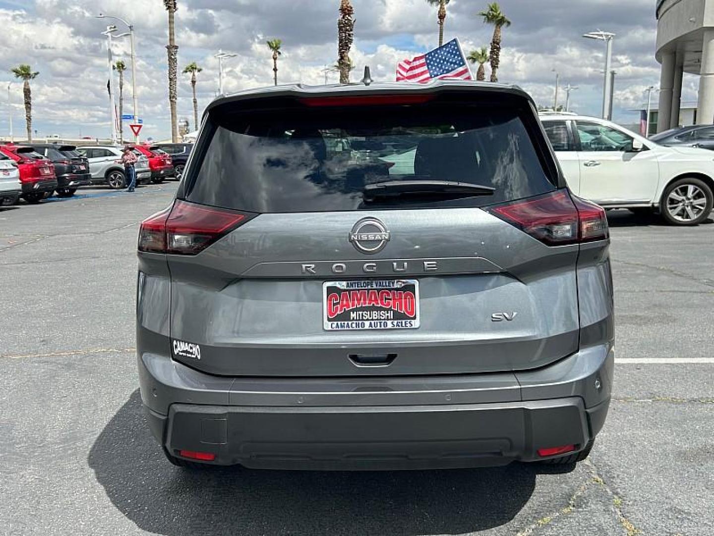 2024 GRAY Nissan Rogue (5N1BT3BA8RC) with an 3-Cyl Turbo 1.5 Liter engine, Automatic CVT transmission, located at 412 Auto Vista Drive, Palmdale, 93551, (661) 945-0620, 34.592636, -118.136681 - Photo#5