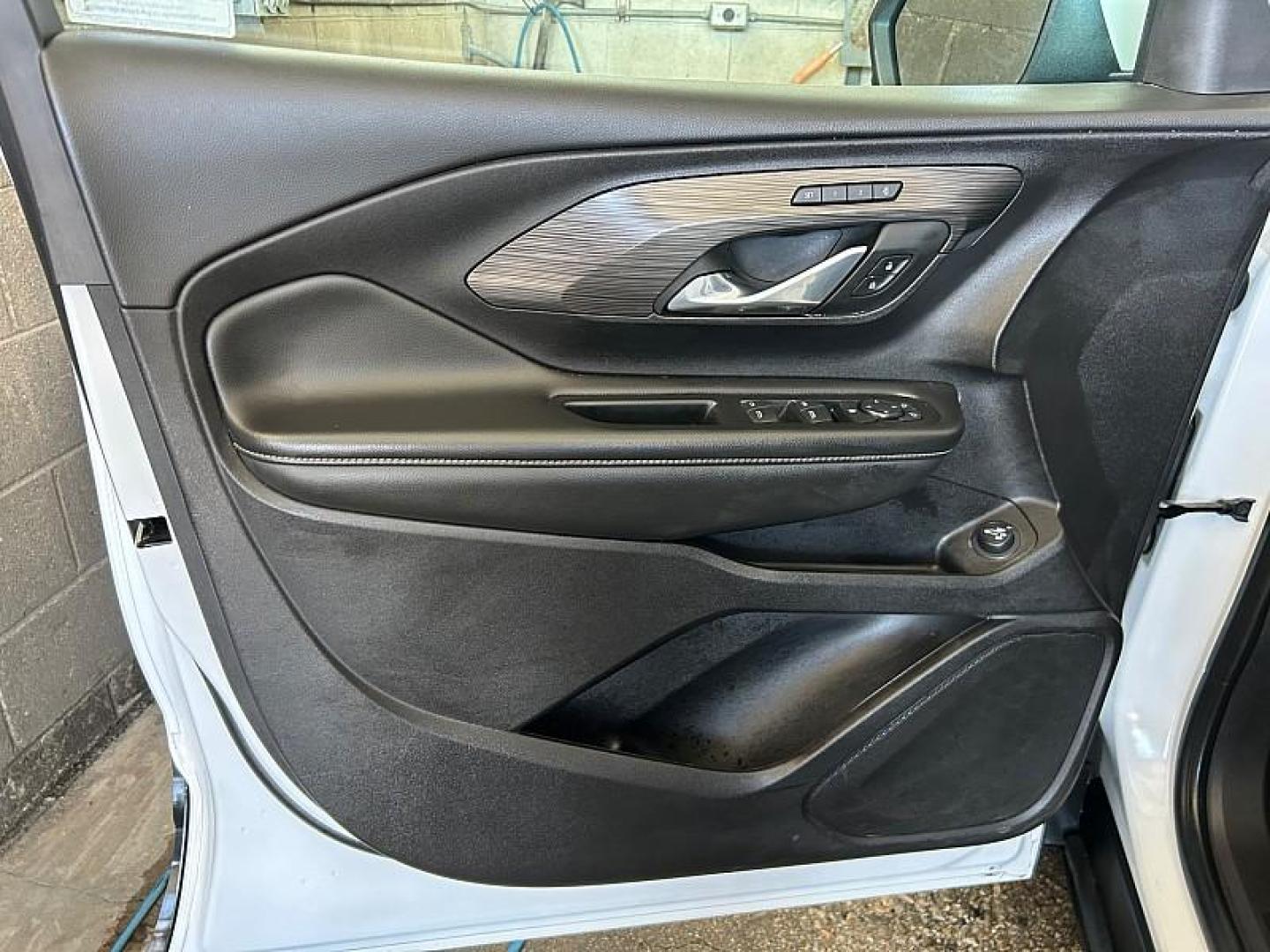 2024 SILVER Nissan Rogue (JN8BT3BB3RW) with an 3-Cyl Turbo 1.5 Liter engine, Automatic CVT transmission, located at 412 Auto Vista Drive, Palmdale, 93551, (661) 945-0620, 34.592636, -118.136681 - Photo#18