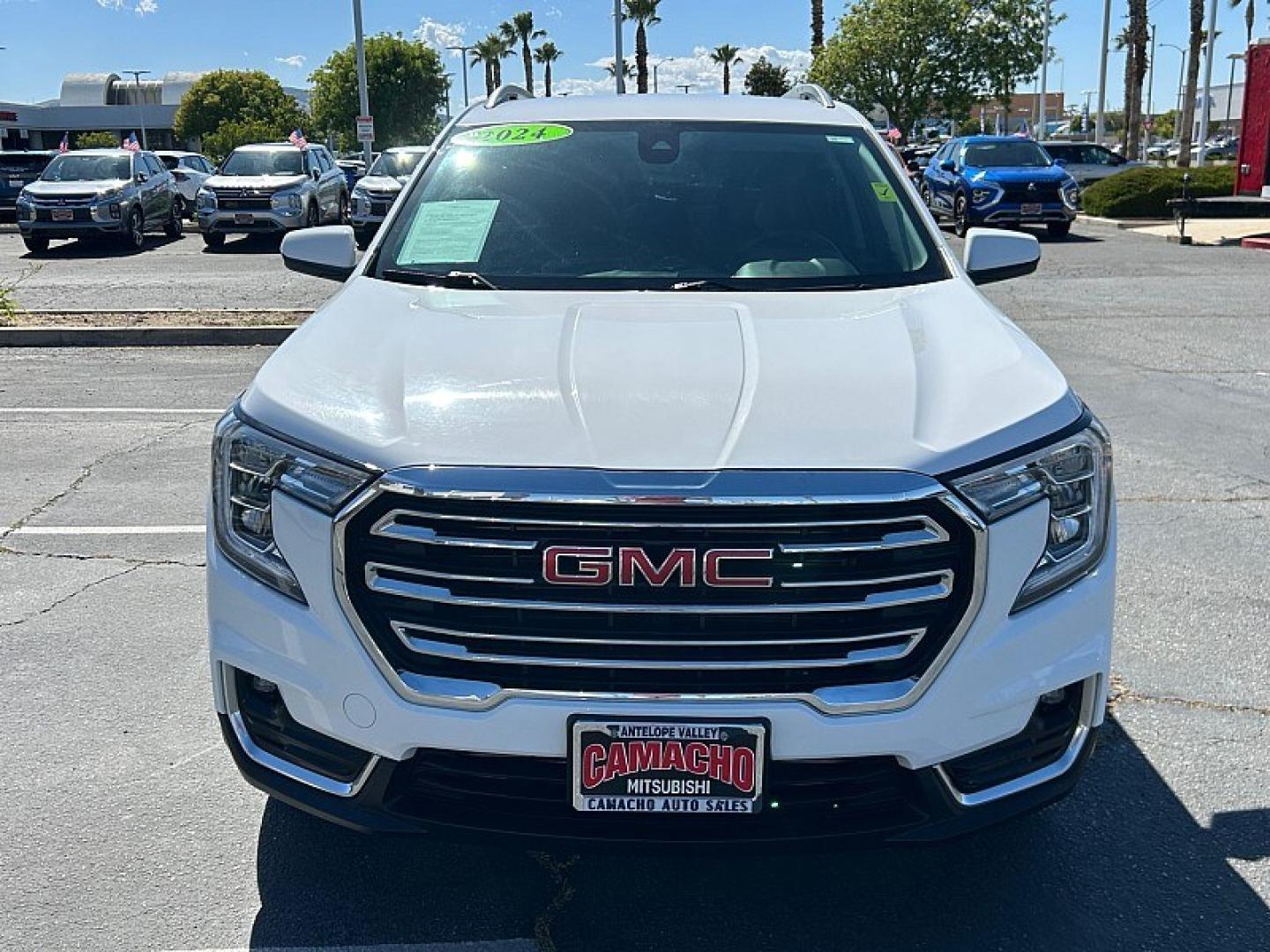 2024 SILVER Nissan Rogue (JN8BT3BB3RW) with an 3-Cyl Turbo 1.5 Liter engine, Automatic CVT transmission, located at 412 Auto Vista Drive, Palmdale, 93551, (661) 945-0620, 34.592636, -118.136681 - Photo#1