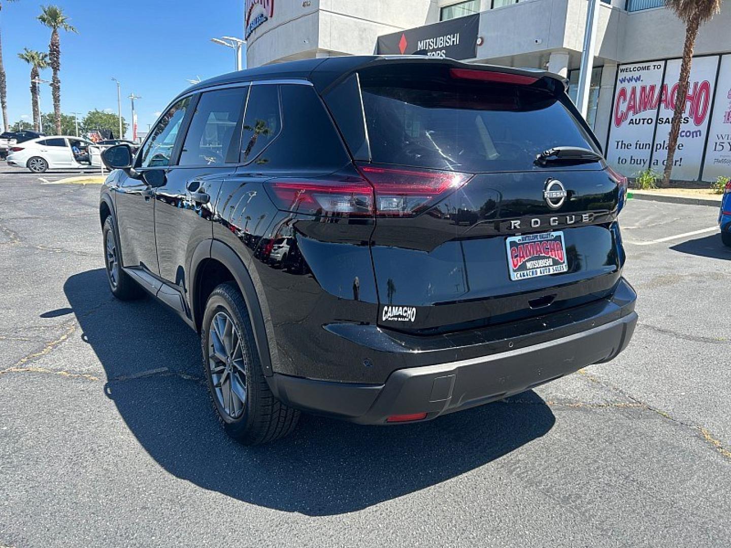 2024 BLACK Nissan Rogue (5N1BT3AA2RC) with an 3-Cyl Turbo 1.5 Liter engine, Automatic CVT transmission, located at 412 Auto Vista Drive, Palmdale, 93551, (661) 945-0620, 34.592636, -118.136681 - Photo#7