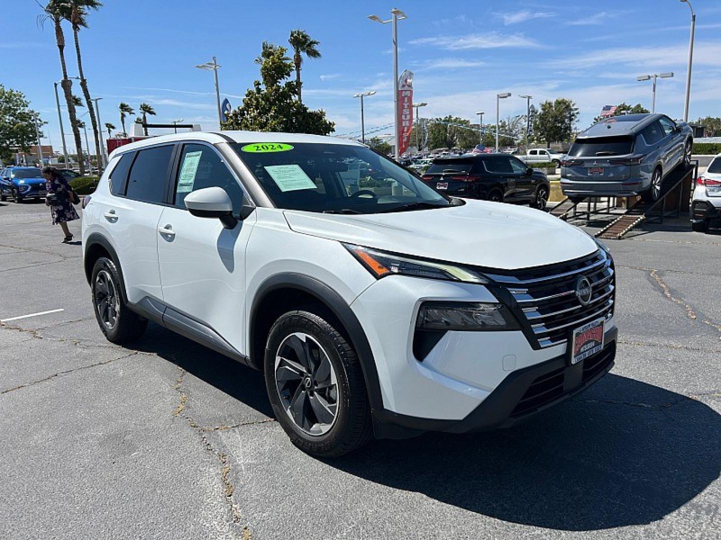 2024 WHITE Nissan Rogue (5N1BT3BA9RC) with an 3-Cyl Turbo 1.5 Liter engine, Automatic CVT transmission, located at 412 Auto Vista Drive, Palmdale, 93551, (661) 945-0620, 34.592636, -118.136681 - Photo#0