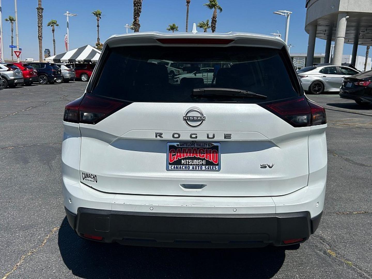 2024 WHITE Nissan Rogue (5N1BT3BA9RC) with an 3-Cyl Turbo 1.5 Liter engine, Automatic CVT transmission, located at 412 Auto Vista Drive, Palmdale, 93551, (661) 945-0620, 34.592636, -118.136681 - Photo#9