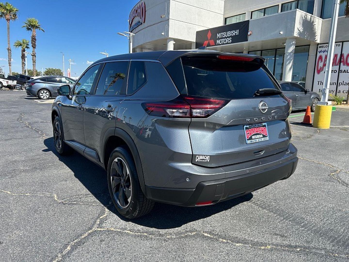2024 GRAY Nissan Rogue (5N1BT3BA3RC) with an 3-Cyl Turbo 1.5 Liter engine, Automatic CVT transmission, located at 412 Auto Vista Drive, Palmdale, 93551, (661) 945-0620, 34.592636, -118.136681 - Photo#6