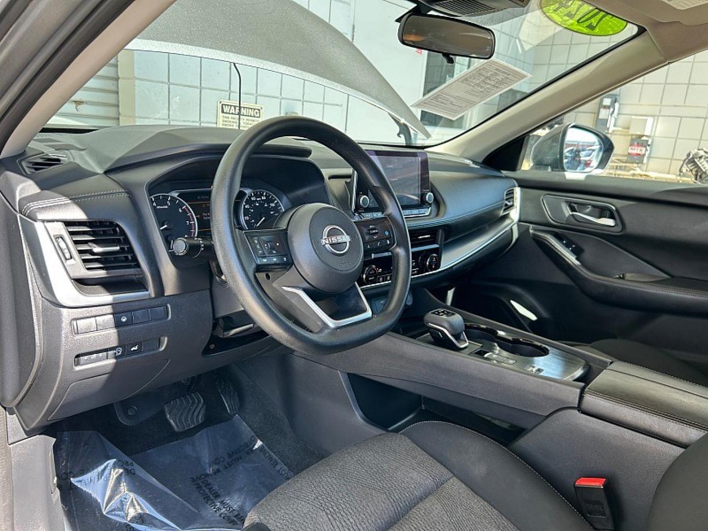 2024 GRAY Nissan Rogue (5N1BT3BA3RC) with an 3-Cyl Turbo 1.5 Liter engine, Automatic CVT transmission, located at 412 Auto Vista Drive, Palmdale, 93551, (661) 945-0620, 34.592636, -118.136681 - Photo#17