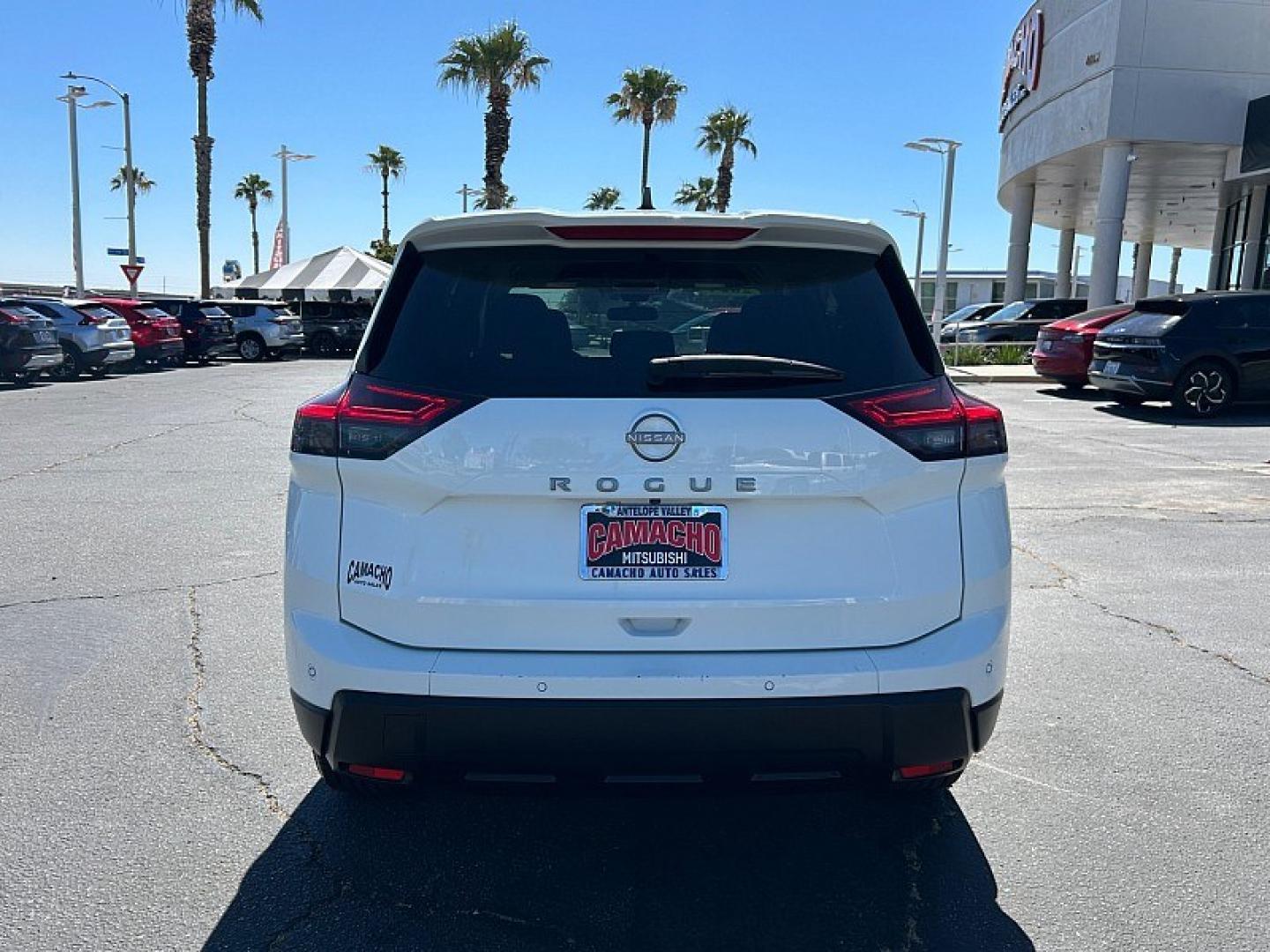 2024 White Nissan Rogue (5N1BT3AA4RC) with an 3-Cyl Turbo 1.5 Liter engine, Automatic CVT transmission, located at 412 Auto Vista Drive, Palmdale, 93551, (661) 945-0620, 34.592636, -118.136681- Photo#3