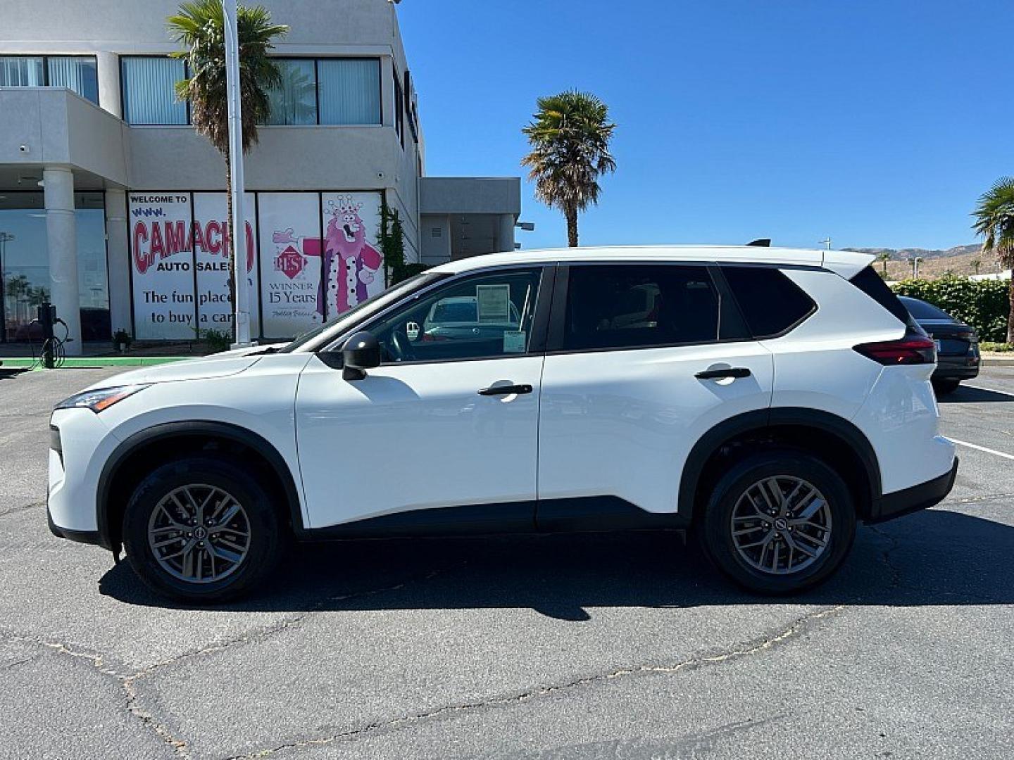 2024 White Nissan Rogue (5N1BT3AA4RC) with an 3-Cyl Turbo 1.5 Liter engine, Automatic CVT transmission, located at 412 Auto Vista Drive, Palmdale, 93551, (661) 945-0620, 34.592636, -118.136681- Photo#5