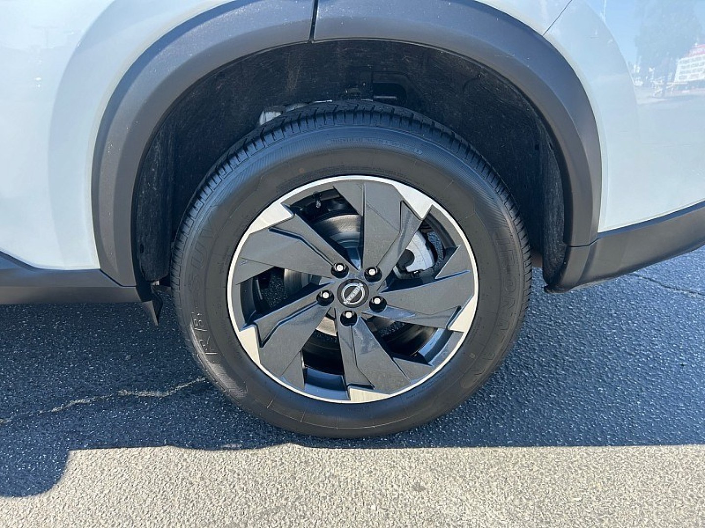 2024 White Nissan Rogue (5N1BT3BA5RC) with an 3-Cyl Turbo 1.5 Liter engine, Automatic CVT transmission, located at 412 Auto Vista Drive, Palmdale, 93551, (661) 945-0620, 34.592636, -118.136681- Photo#13