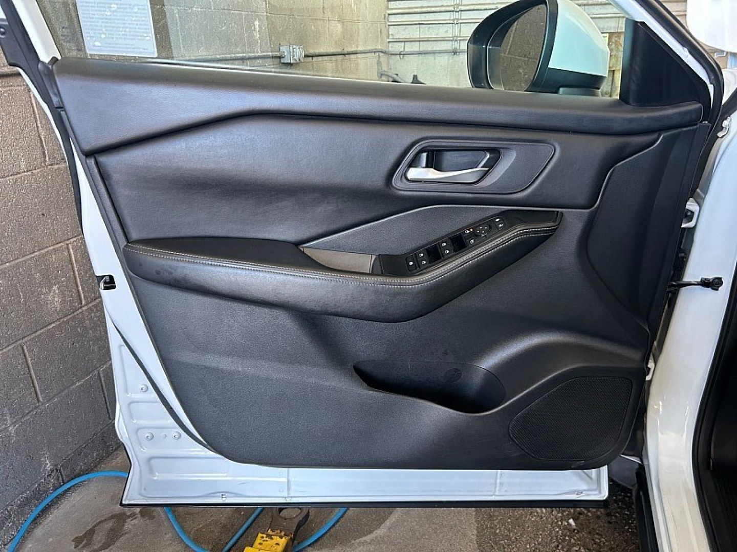 2024 White Nissan Rogue (5N1BT3BA5RC) with an 3-Cyl Turbo 1.5 Liter engine, Automatic CVT transmission, located at 412 Auto Vista Drive, Palmdale, 93551, (661) 945-0620, 34.592636, -118.136681- Photo#16