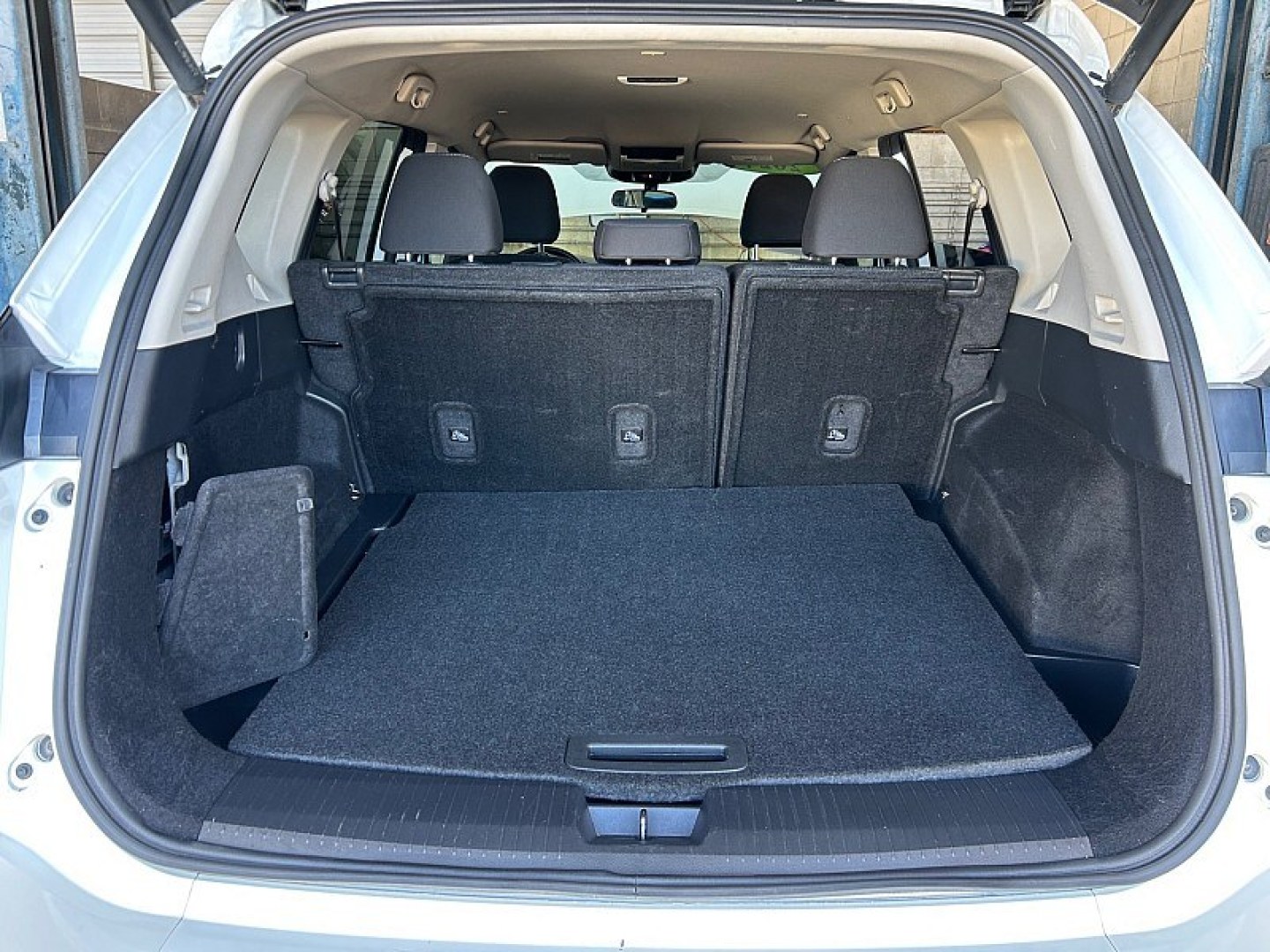 2024 White Nissan Rogue (5N1BT3BA5RC) with an 3-Cyl Turbo 1.5 Liter engine, Automatic CVT transmission, located at 412 Auto Vista Drive, Palmdale, 93551, (661) 945-0620, 34.592636, -118.136681- Photo#29