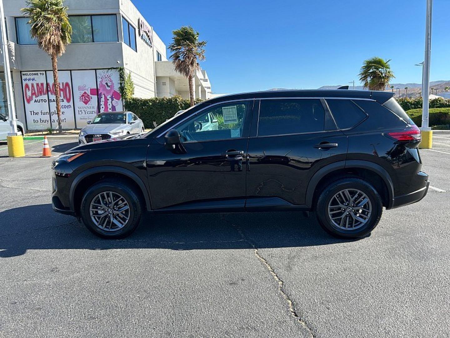 2024 Black Nissan Rogue (5N1BT3AA8RC) with an 3-Cyl Turbo 1.5 Liter engine, Automatic CVT transmission, located at 412 Auto Vista Drive, Palmdale, 93551, (661) 945-0620, 34.592636, -118.136681- Photo#3