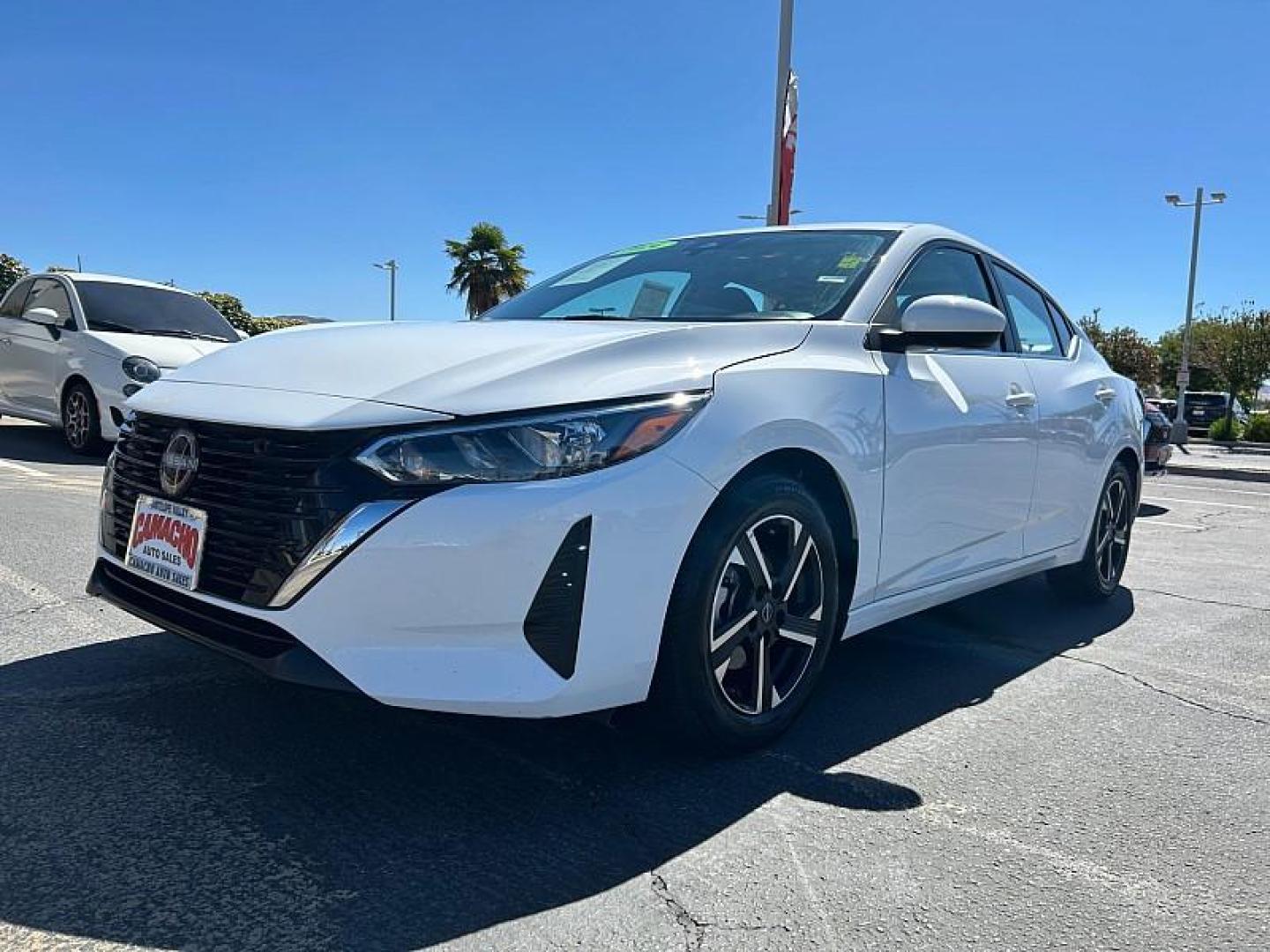 2024 WHITE Nissan Sentra (3N1AB8CV2RY) with an 4-Cyl 2.0 Liter engine, Automatic CVT w/Xtronic transmission, located at 412 Auto Vista Drive, Palmdale, 93551, (661) 945-0620, 34.592636, -118.136681 - Photo#2