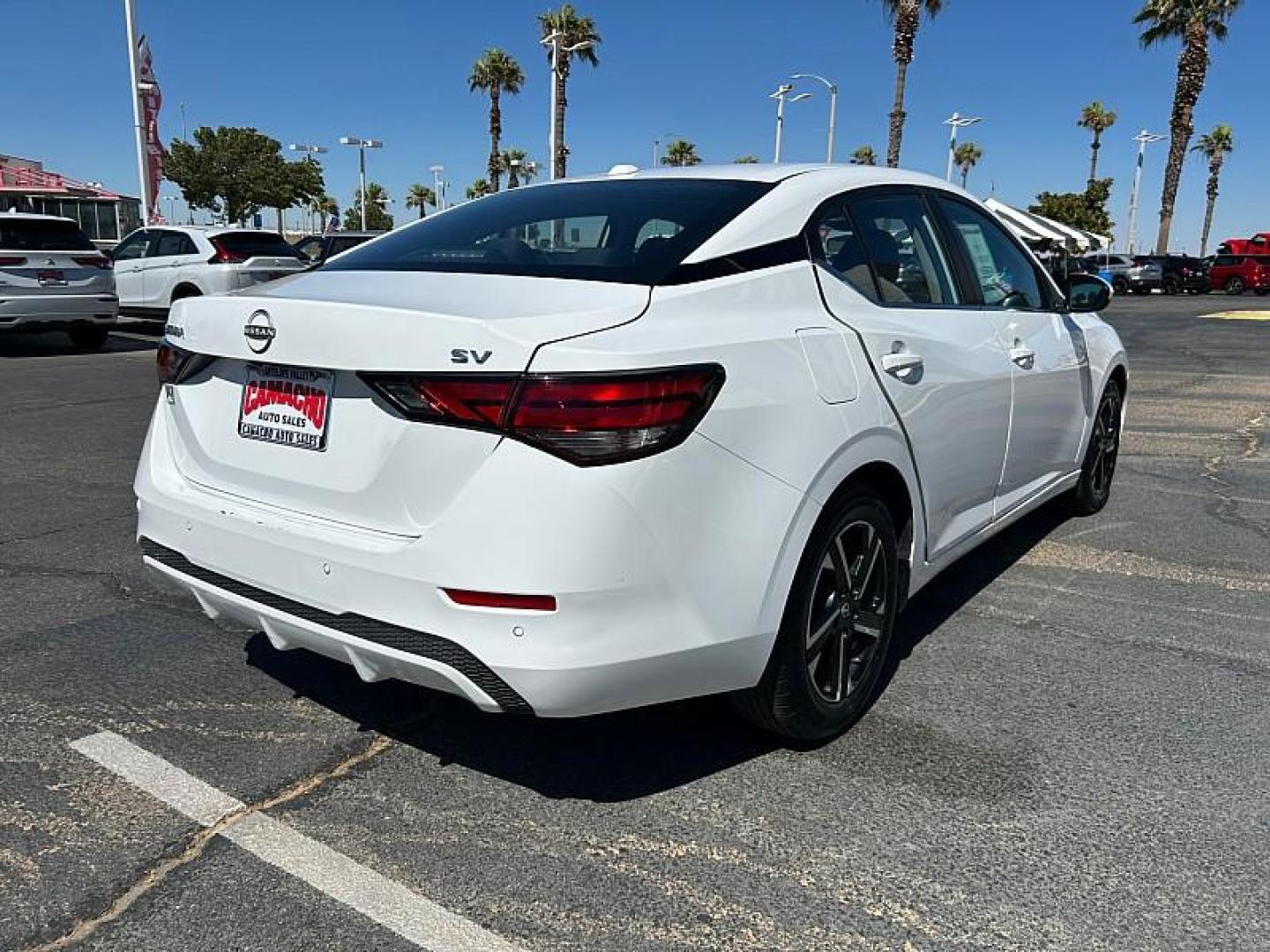 2024 WHITE Nissan Sentra (3N1AB8CV2RY) with an 4-Cyl 2.0 Liter engine, Automatic CVT w/Xtronic transmission, located at 412 Auto Vista Drive, Palmdale, 93551, (661) 945-0620, 34.592636, -118.136681 - Photo#4