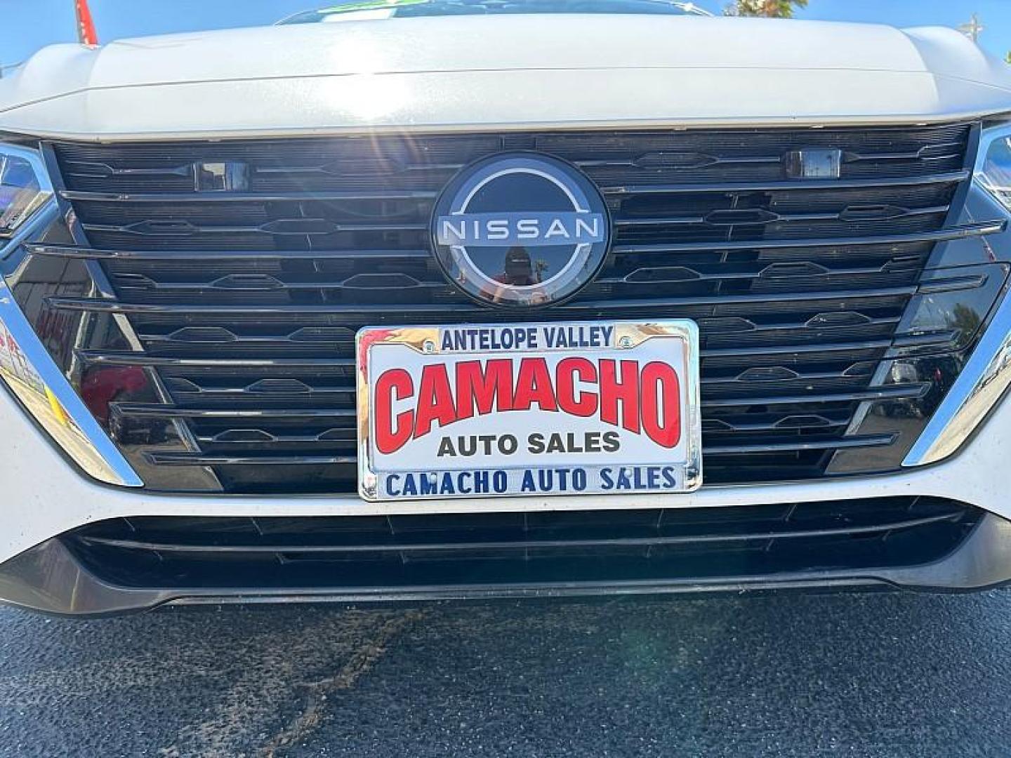 2024 WHITE Nissan Sentra (3N1AB8CV2RY) with an 4-Cyl 2.0 Liter engine, Automatic CVT w/Xtronic transmission, located at 412 Auto Vista Drive, Palmdale, 93551, (661) 945-0620, 34.592636, -118.136681 - Photo#10