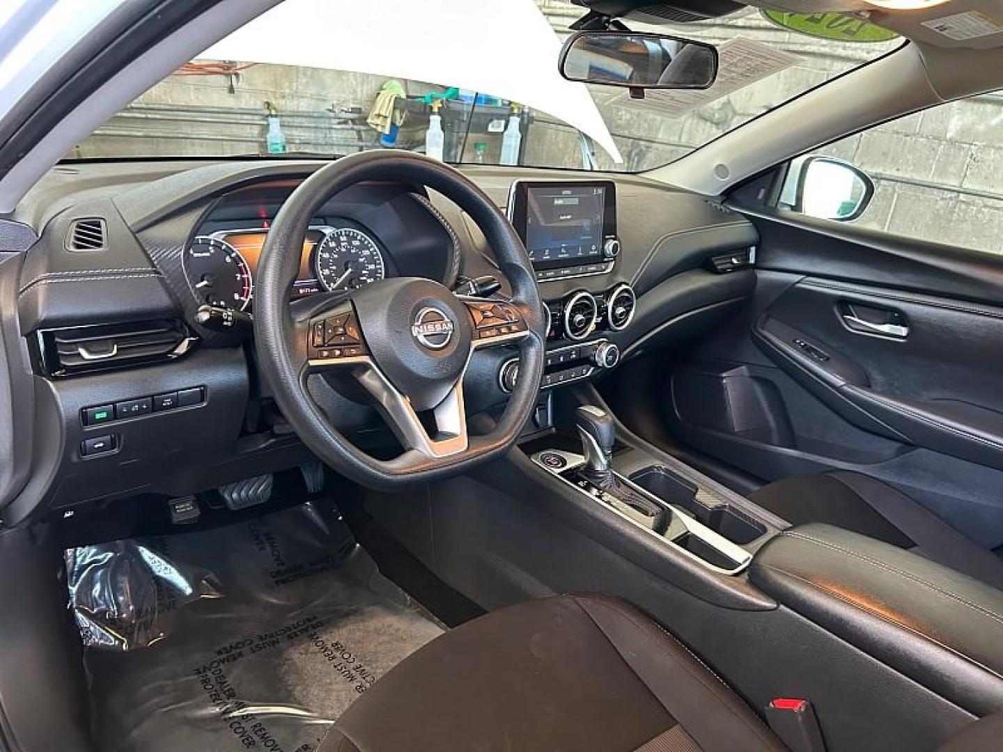 2024 WHITE Nissan Sentra (3N1AB8CV2RY) with an 4-Cyl 2.0 Liter engine, Automatic CVT w/Xtronic transmission, located at 412 Auto Vista Drive, Palmdale, 93551, (661) 945-0620, 34.592636, -118.136681 - Photo#17