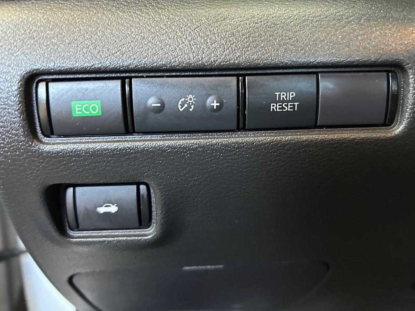 2024 WHITE Nissan Sentra (3N1AB8CV2RY) with an 4-Cyl 2.0 Liter engine, Automatic CVT w/Xtronic transmission, located at 412 Auto Vista Drive, Palmdale, 93551, (661) 945-0620, 34.592636, -118.136681 - Photo#26