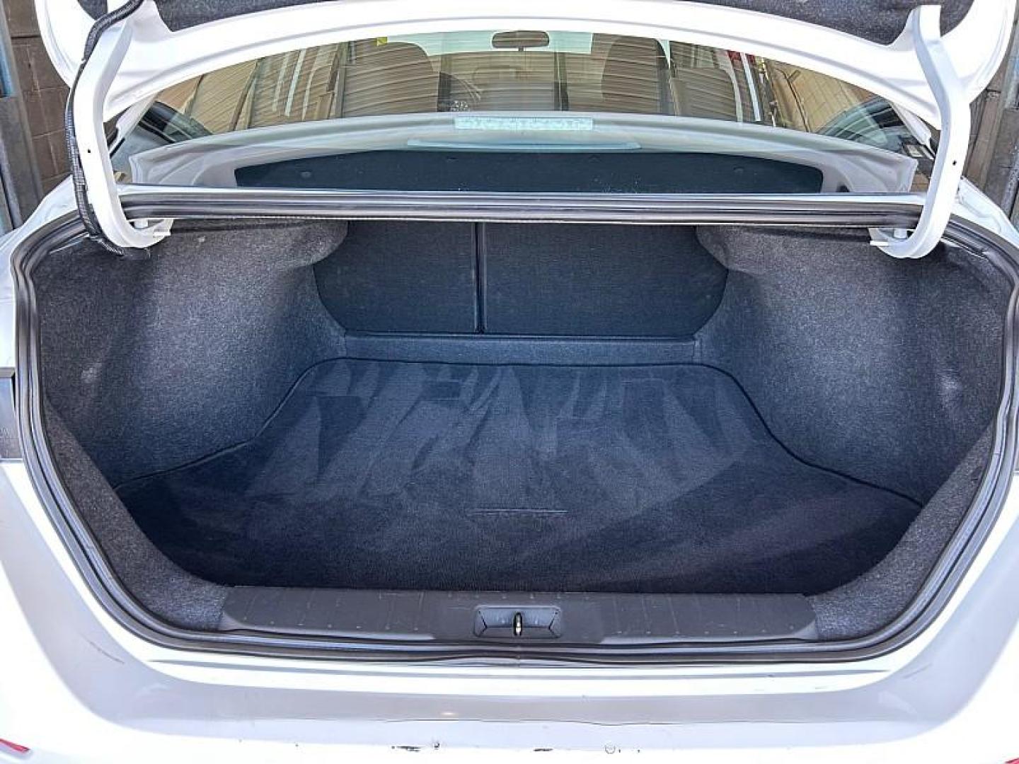 2024 WHITE Nissan Sentra (3N1AB8CV2RY) with an 4-Cyl 2.0 Liter engine, Automatic CVT w/Xtronic transmission, located at 412 Auto Vista Drive, Palmdale, 93551, (661) 945-0620, 34.592636, -118.136681 - Photo#29