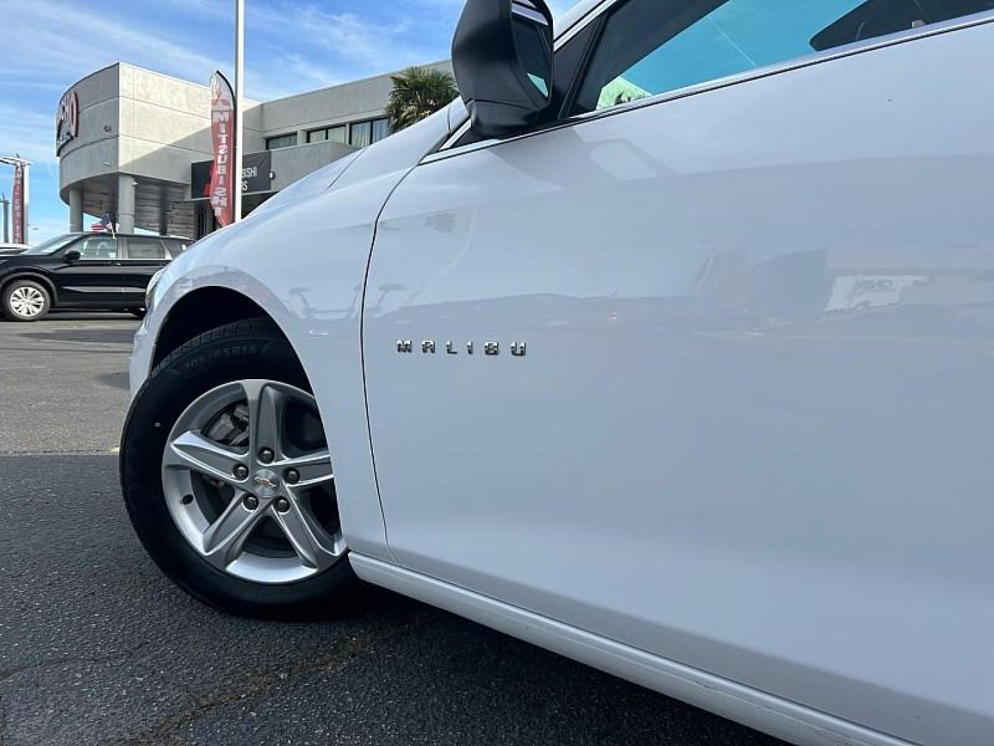 2024 WHITE Nissan Sentra (3N1AB8CVXRY) with an 4-Cyl 2.0 Liter engine, Automatic CVT w/Xtronic transmission, located at 412 Auto Vista Drive, Palmdale, 93551, (661) 945-0620, 34.592636, -118.136681- Photo#24
