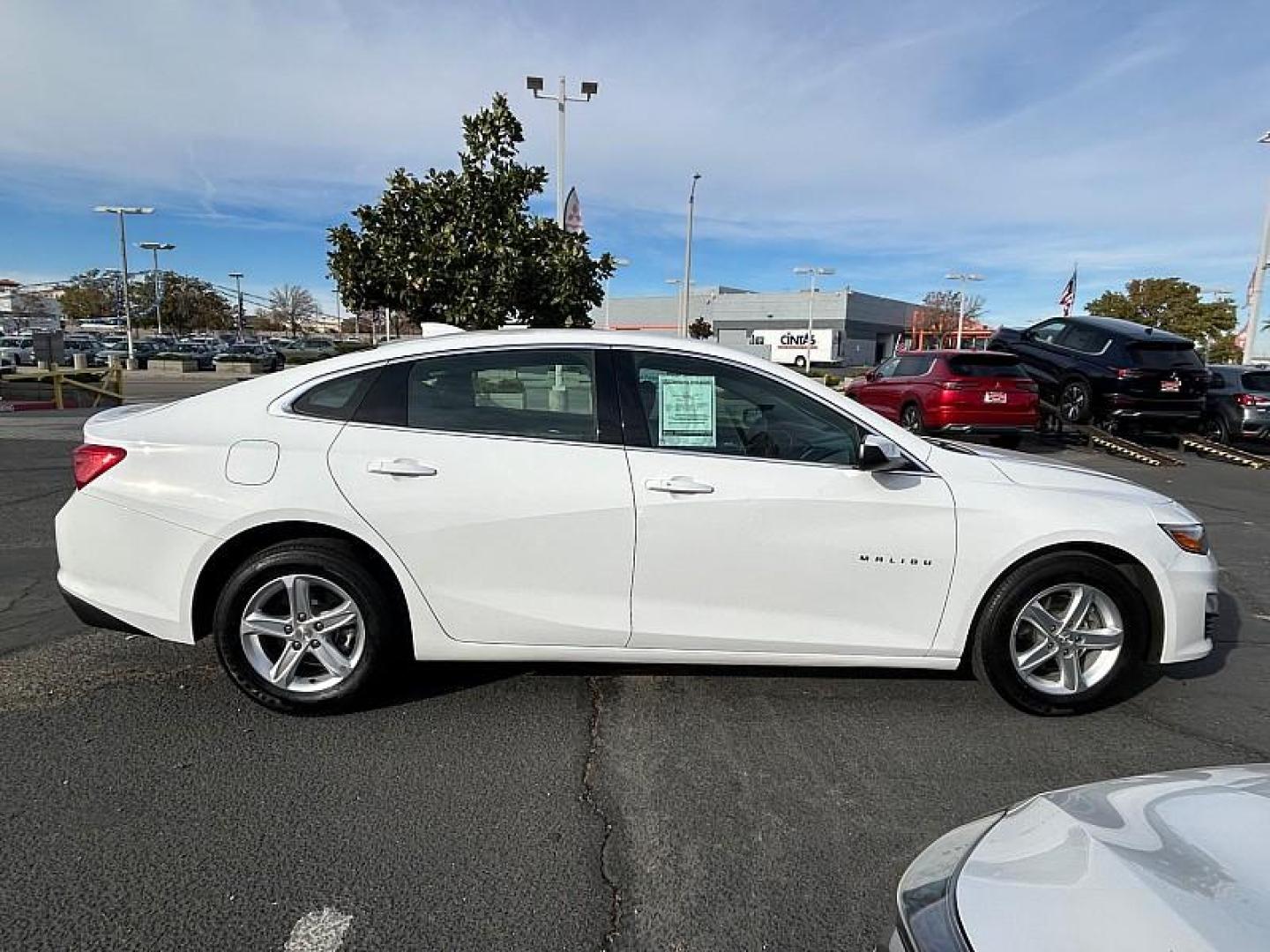 2024 WHITE Nissan Sentra (3N1AB8CVXRY) with an 4-Cyl 2.0 Liter engine, Automatic CVT w/Xtronic transmission, located at 412 Auto Vista Drive, Palmdale, 93551, (661) 945-0620, 34.592636, -118.136681- Photo#33