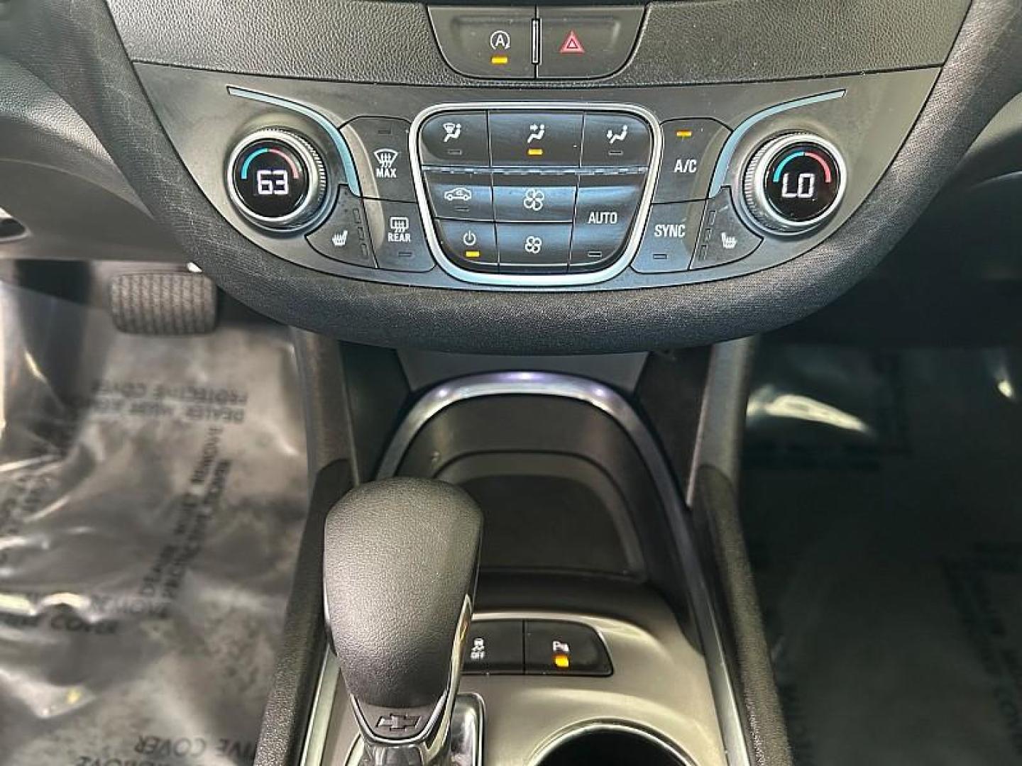 2024 WHITE Nissan Sentra (3N1AB8CVXRY) with an 4-Cyl 2.0 Liter engine, Automatic CVT w/Xtronic transmission, located at 412 Auto Vista Drive, Palmdale, 93551, (661) 945-0620, 34.592636, -118.136681- Photo#57