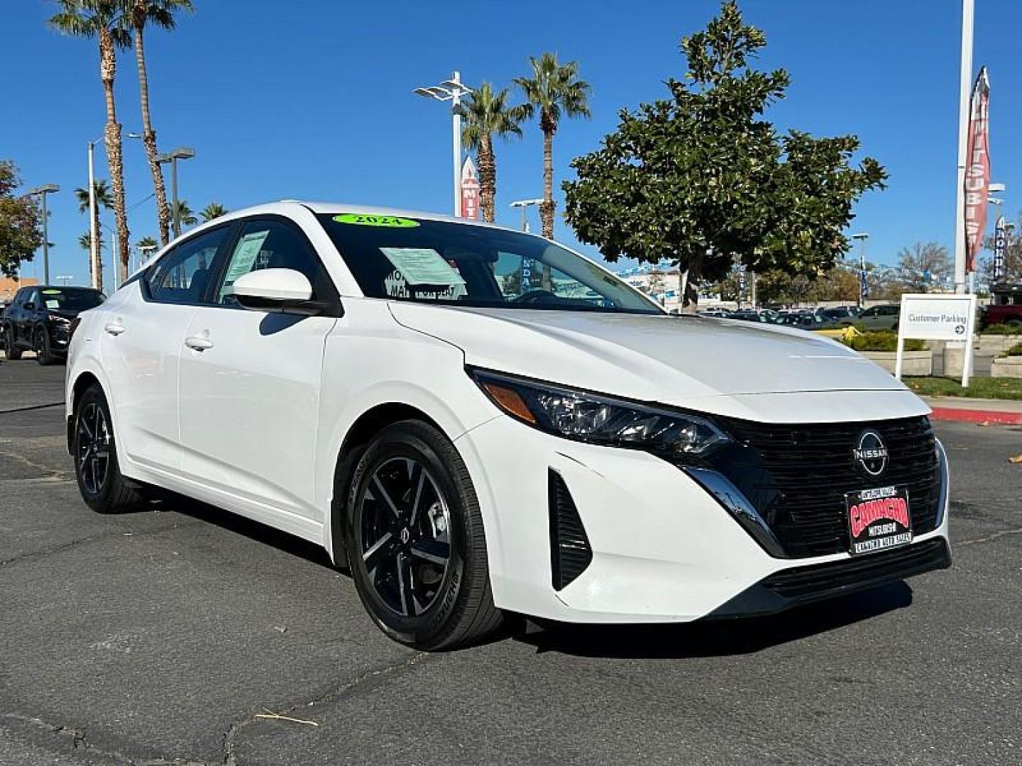 2024 WHITE Nissan Sentra (3N1AB8CVXRY) with an 4-Cyl 2.0 Liter engine, Automatic CVT w/Xtronic transmission, located at 412 Auto Vista Drive, Palmdale, 93551, (661) 945-0620, 34.592636, -118.136681- Photo#2