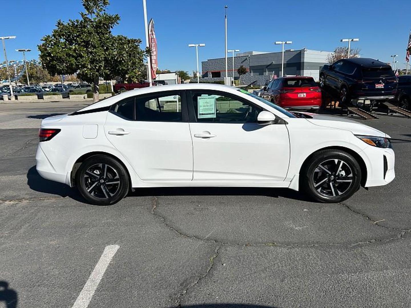 2024 WHITE Nissan Sentra (3N1AB8CVXRY) with an 4-Cyl 2.0 Liter engine, Automatic CVT w/Xtronic transmission, located at 412 Auto Vista Drive, Palmdale, 93551, (661) 945-0620, 34.592636, -118.136681- Photo#8