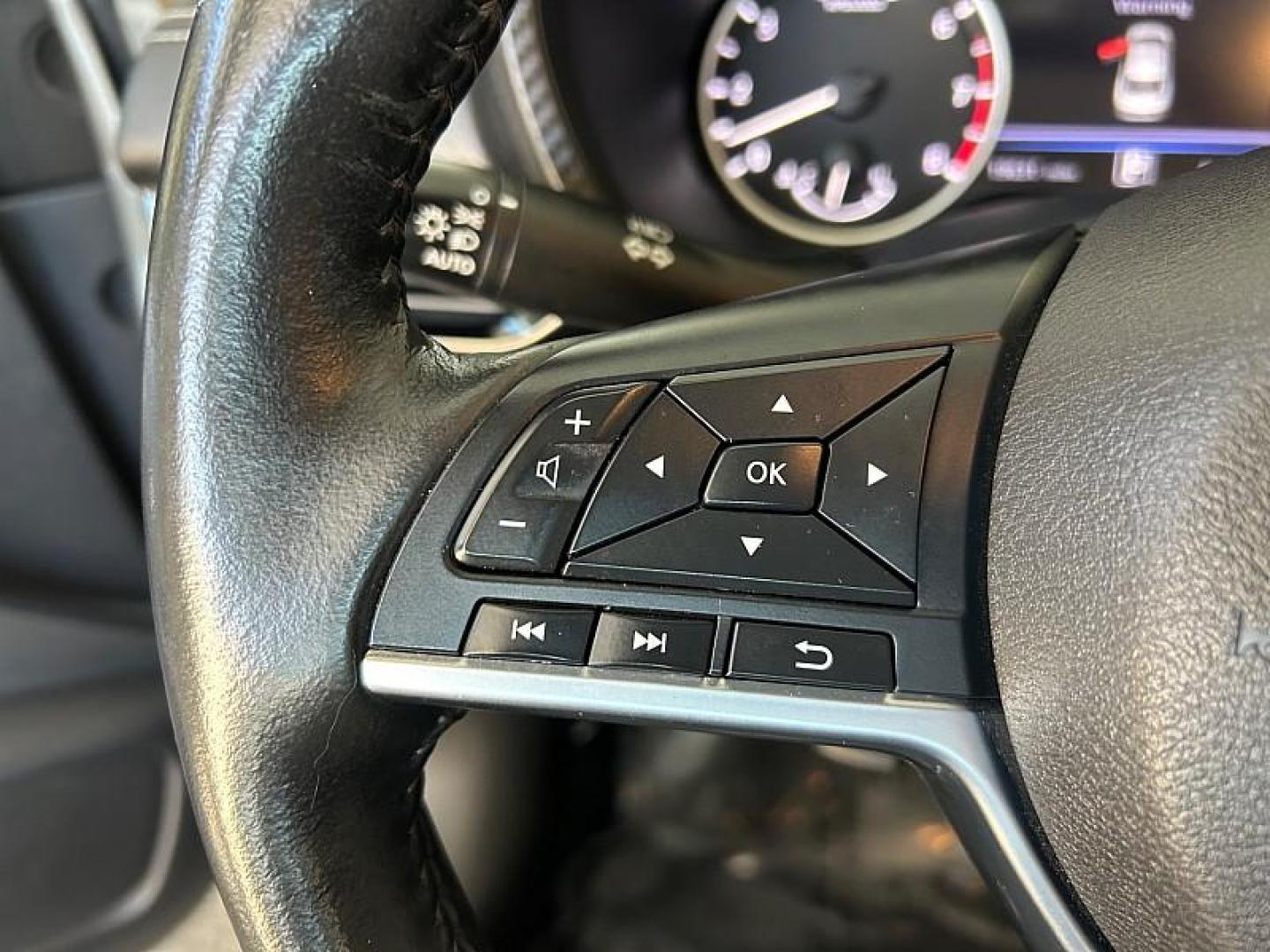 2024 WHITE Nissan Sentra (3N1AB8CVXRY) with an 4-Cyl 2.0 Liter engine, Automatic CVT w/Xtronic transmission, located at 412 Auto Vista Drive, Palmdale, 93551, (661) 945-0620, 34.592636, -118.136681- Photo#74