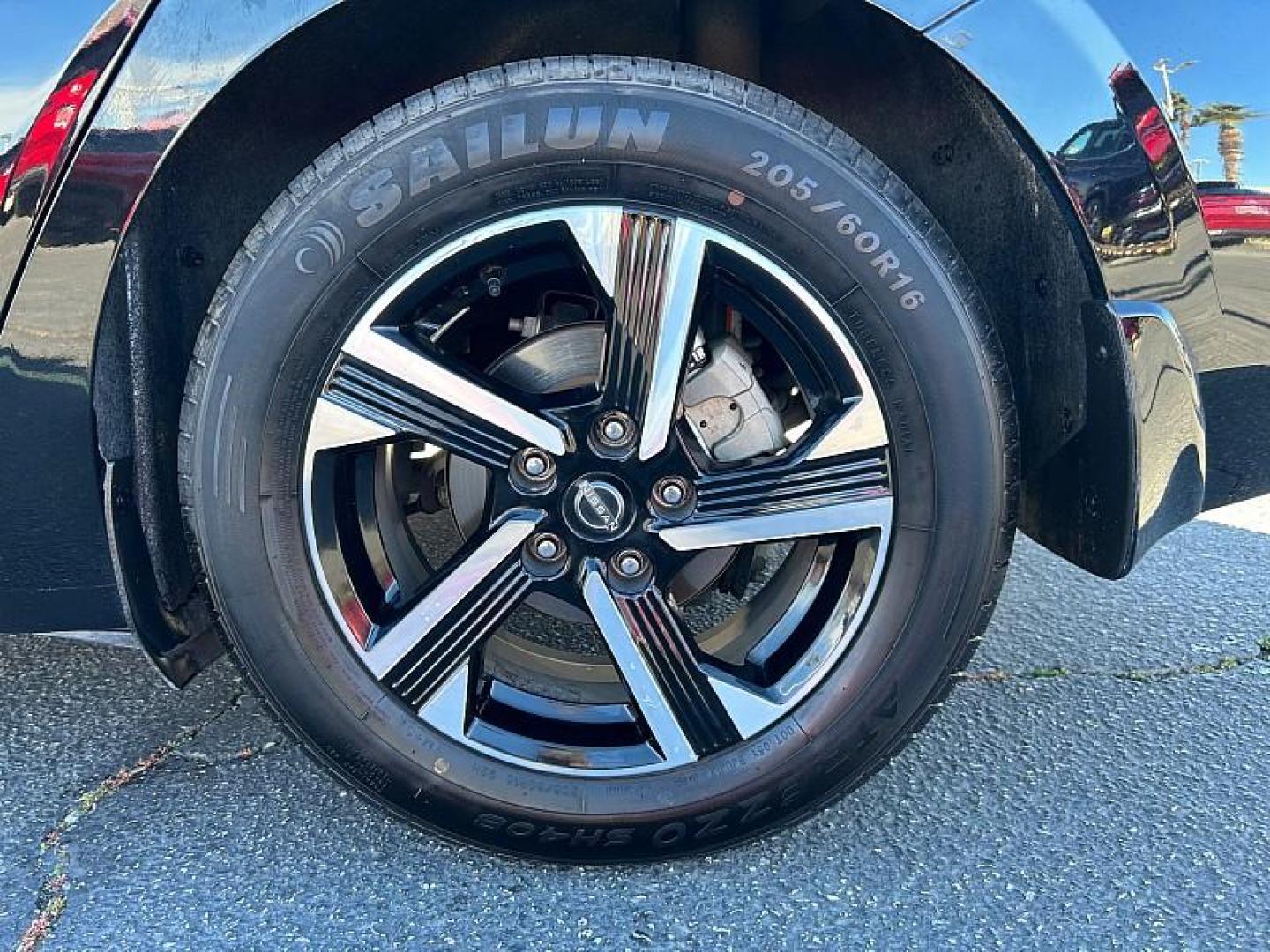 2024 BLACK Nissan Sentra (3N1AB8CV6RY) with an 4-Cyl 2.0 Liter engine, Automatic CVT w/Xtronic transmission, located at 412 Auto Vista Drive, Palmdale, 93551, (661) 945-0620, 34.592636, -118.136681 - Photo#9