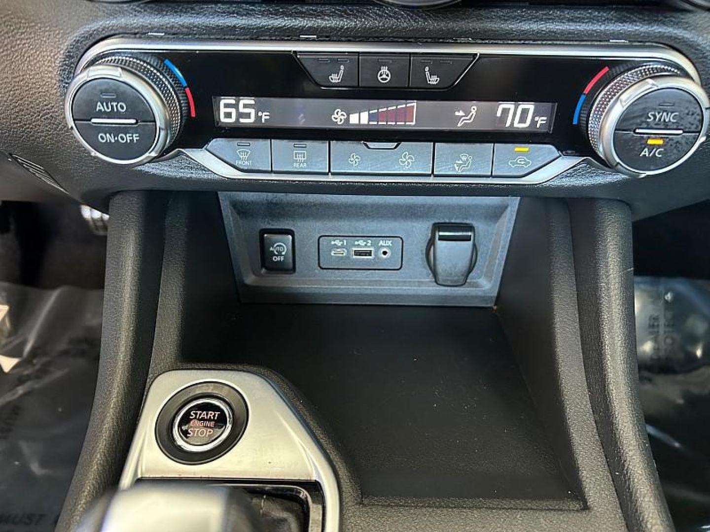 2024 BLACK Nissan Sentra (3N1AB8CV6RY) with an 4-Cyl 2.0 Liter engine, Automatic CVT w/Xtronic transmission, located at 412 Auto Vista Drive, Palmdale, 93551, (661) 945-0620, 34.592636, -118.136681 - Photo#17