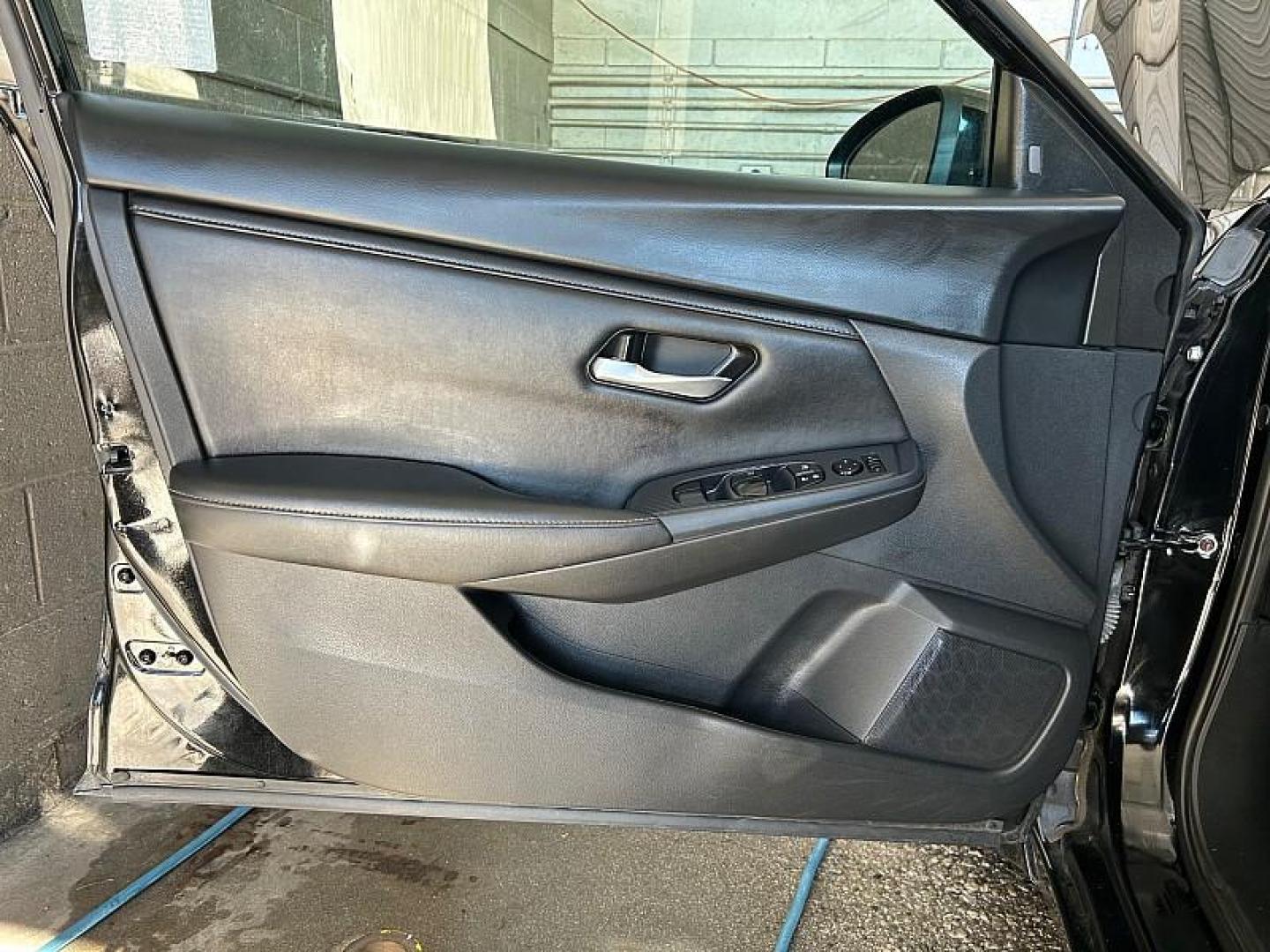 2024 BLACK Nissan Sentra (3N1AB8CV6RY) with an 4-Cyl 2.0 Liter engine, Automatic CVT w/Xtronic transmission, located at 412 Auto Vista Drive, Palmdale, 93551, (661) 945-0620, 34.592636, -118.136681 - Photo#22