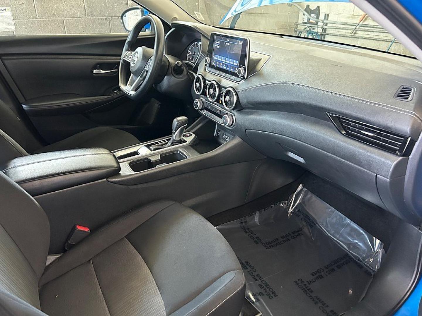 2024 BLUE Nissan Sentra (3N1AB8CVXRY) with an 4-Cyl 2.0 Liter engine, Automatic CVT w/Xtronic transmission, located at 412 Auto Vista Drive, Palmdale, 93551, (661) 945-0620, 34.592636, -118.136681- Photo#27