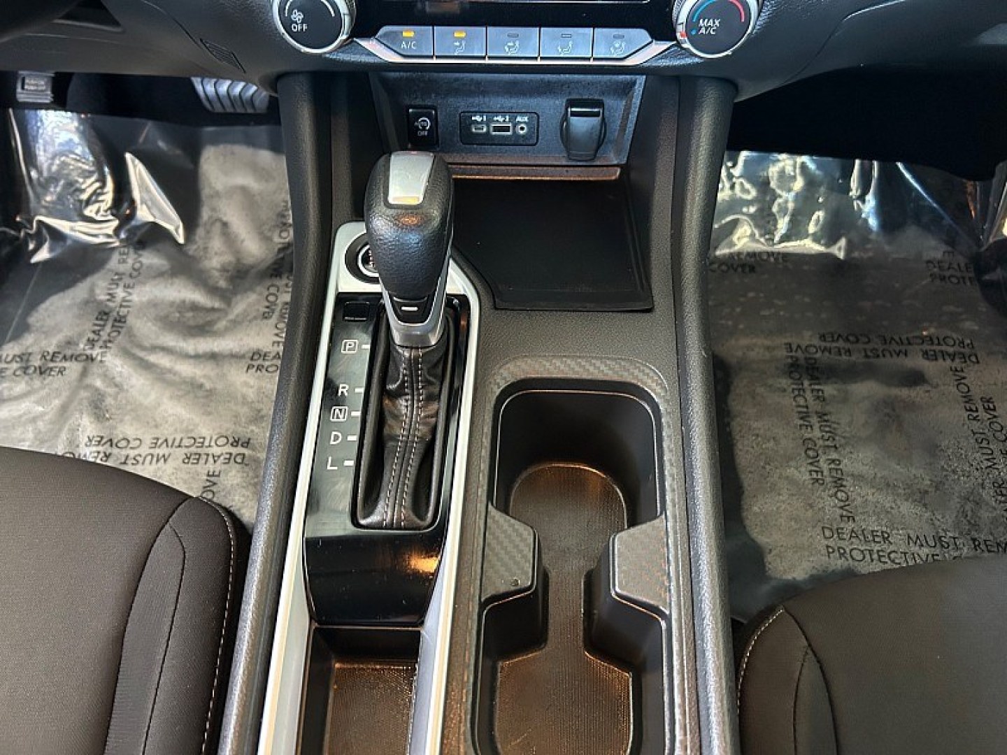2024 White Nissan Sentra (3N1AB8CV2RY) with an 4-Cyl 2.0 Liter engine, Automatic CVT w/Xtronic transmission, located at 412 Auto Vista Drive, Palmdale, 93551, (661) 945-0620, 34.592636, -118.136681- Photo#18