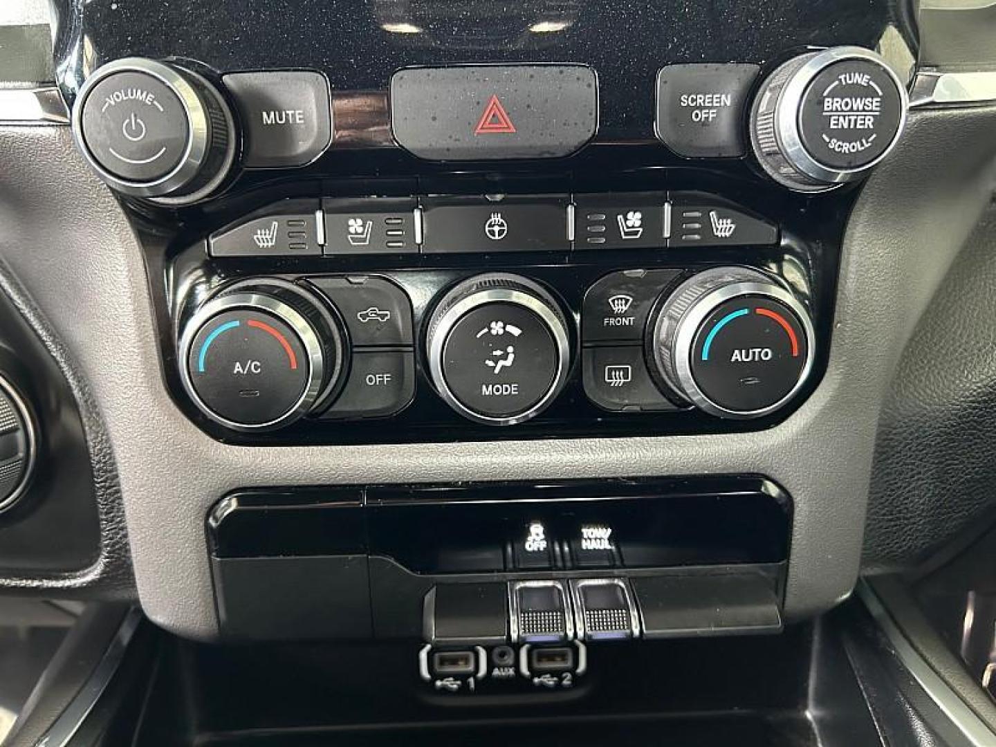 2024 WHITE Ram 1500 2WD (1C6RREJT7RN) with an 8-Cyl 5.7 Liter engine, Automatic 8-Spd transmission, located at 412 Auto Vista Drive, Palmdale, 93551, (661) 945-0620, 34.592636, -118.136681 - Photo#20