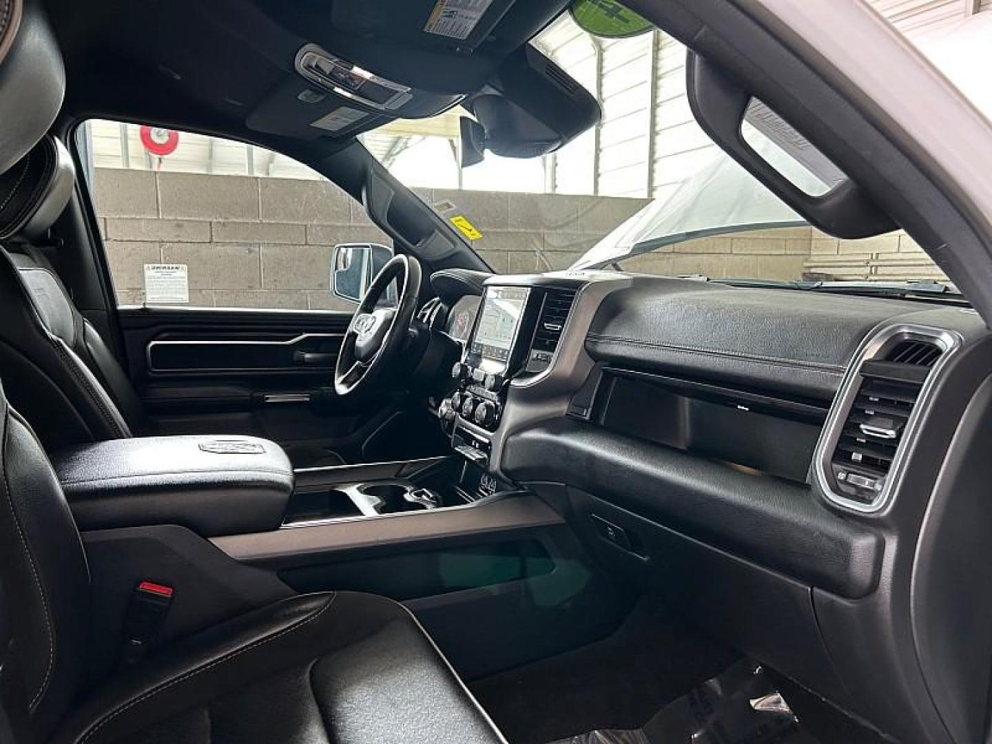 2024 WHITE Ram 1500 2WD (1C6RREJT7RN) with an 8-Cyl 5.7 Liter engine, Automatic 8-Spd transmission, located at 412 Auto Vista Drive, Palmdale, 93551, (661) 945-0620, 34.592636, -118.136681 - Photo#31