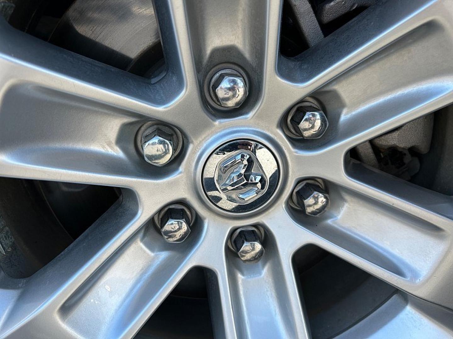 2024 White Ram 1500 2WD (1C6RREJT9RN) , Automatic 8-Spd transmission, located at 412 Auto Vista Drive, Palmdale, 93551, (661) 945-0620, 34.592636, -118.136681- Photo#15