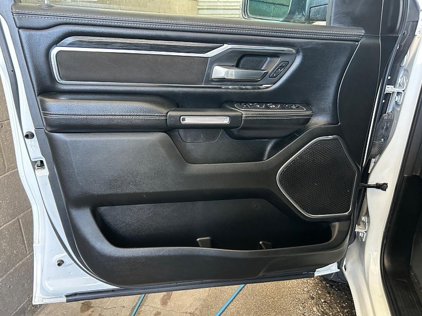 2024 White Ram 1500 2WD (1C6RREJT9RN) , Automatic 8-Spd transmission, located at 412 Auto Vista Drive, Palmdale, 93551, (661) 945-0620, 34.592636, -118.136681- Photo#16