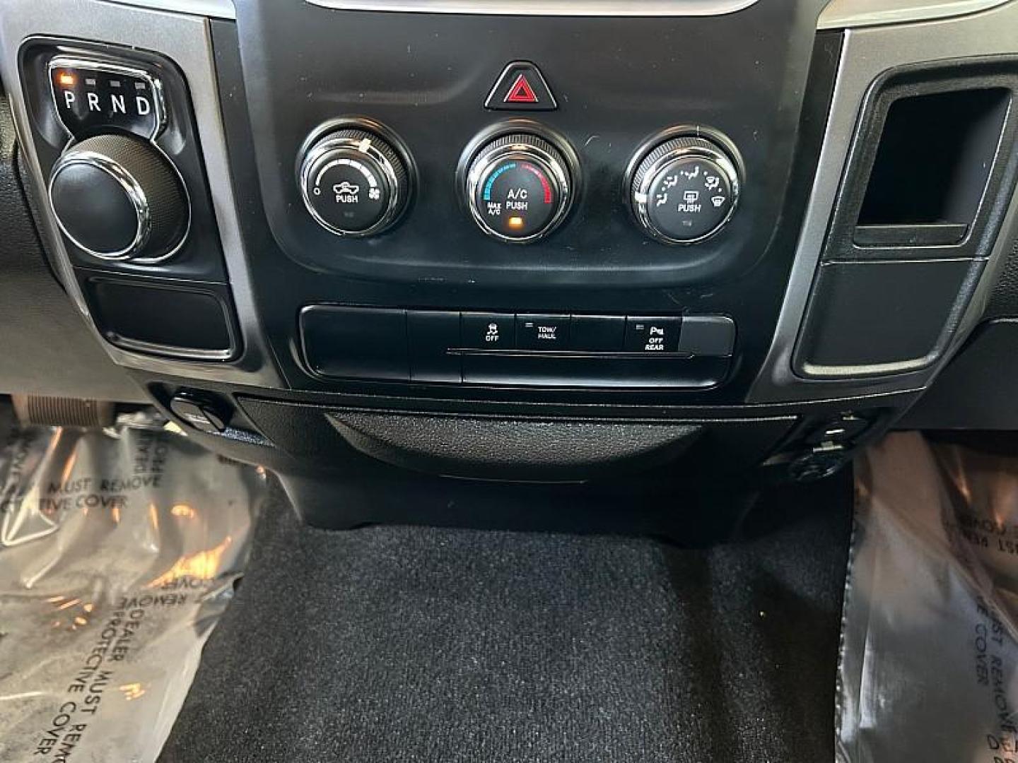 2024 WHITE Ram 1500 Classic 2WD (1C6RR6LG3RS) with an 6-Cyl 3.6 Liter engine, Automatic 8-Spd transmission, located at 412 Auto Vista Drive, Palmdale, 93551, (661) 945-0620, 34.592636, -118.136681 - Photo#20