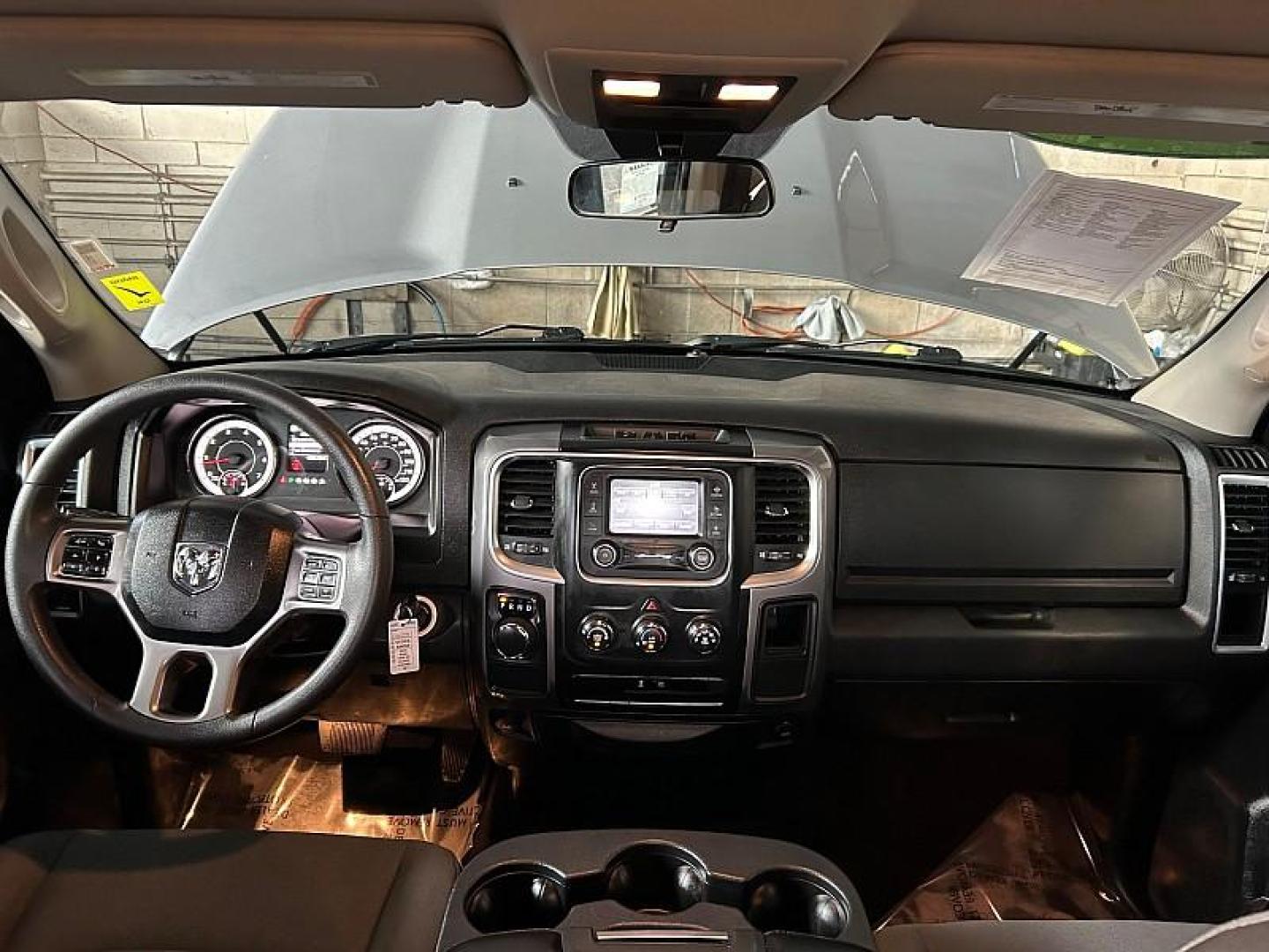 2024 SILVER Ram 1500 Classic 2WD (1C6RR6GG8RS) with an 6-Cyl 3.6 Liter engine, Automatic 8-Spd transmission, located at 412 Auto Vista Drive, Palmdale, 93551, (661) 945-0620, 34.592636, -118.136681 - Photo#24