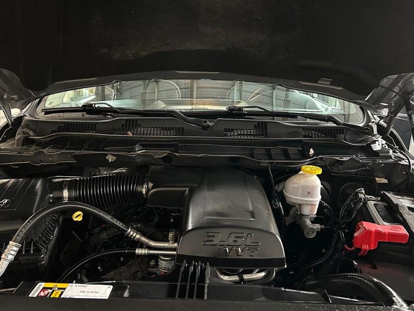 2024 SILVER Ram 1500 Classic 2WD (1C6RR6GG8RS) with an 6-Cyl 3.6 Liter engine, Automatic 8-Spd transmission, located at 412 Auto Vista Drive, Palmdale, 93551, (661) 945-0620, 34.592636, -118.136681 - Photo#26