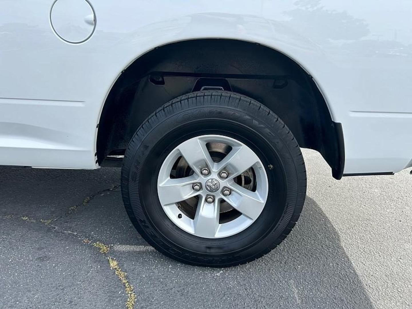 2024 WHITE Ram 1500 Classic 2WD (1C6RR6GGXRS) with an 6-Cyl 3.6 Liter engine, Automatic 8-Spd transmission, located at 412 Auto Vista Drive, Palmdale, 93551, (661) 945-0620, 34.592636, -118.136681 - Photo#10