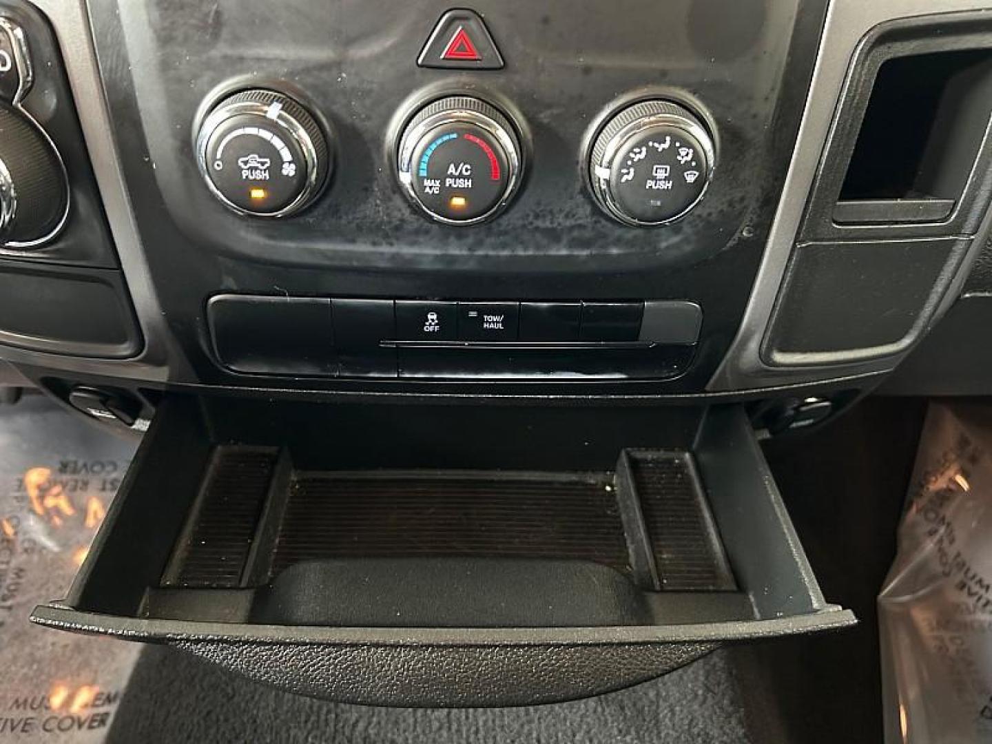 2024 WHITE Ram 1500 Classic 2WD (1C6RR6GGXRS) with an 6-Cyl 3.6 Liter engine, Automatic 8-Spd transmission, located at 412 Auto Vista Drive, Palmdale, 93551, (661) 945-0620, 34.592636, -118.136681 - Photo#22