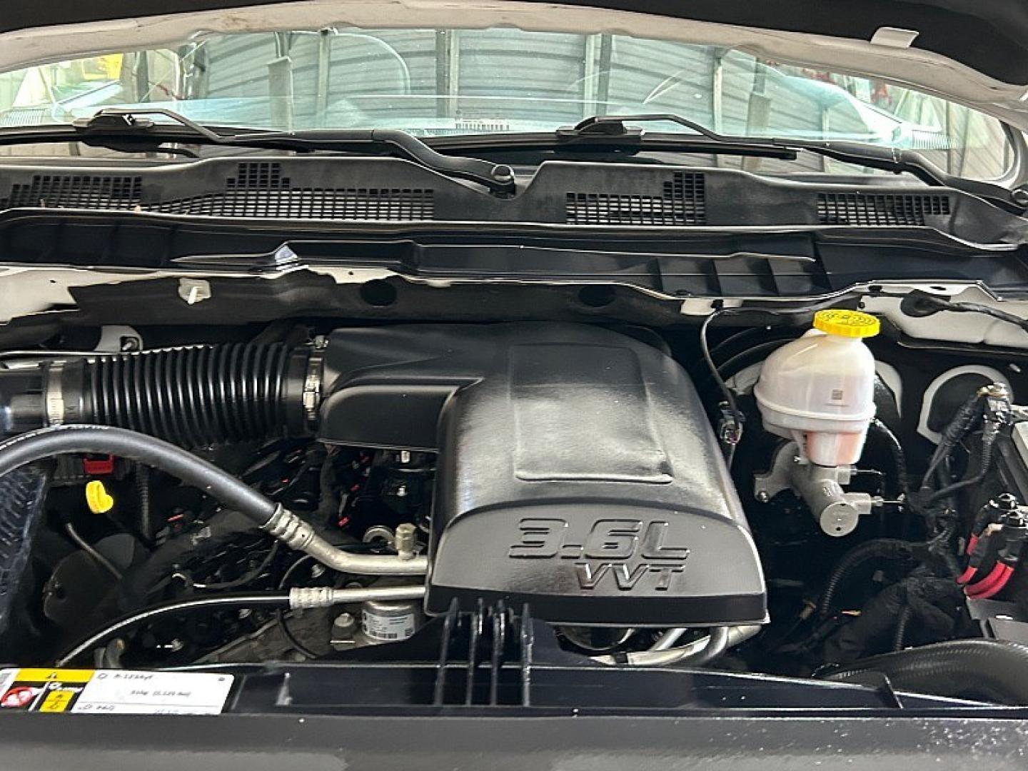 2024 WHITE Ram 1500 Classic 2WD (1C6RR6GG2RS) with an 6-Cyl 3.6 Liter engine, Automatic 8-Spd transmission, located at 412 Auto Vista Drive, Palmdale, 93551, (661) 945-0620, 34.592636, -118.136681- Photo#17