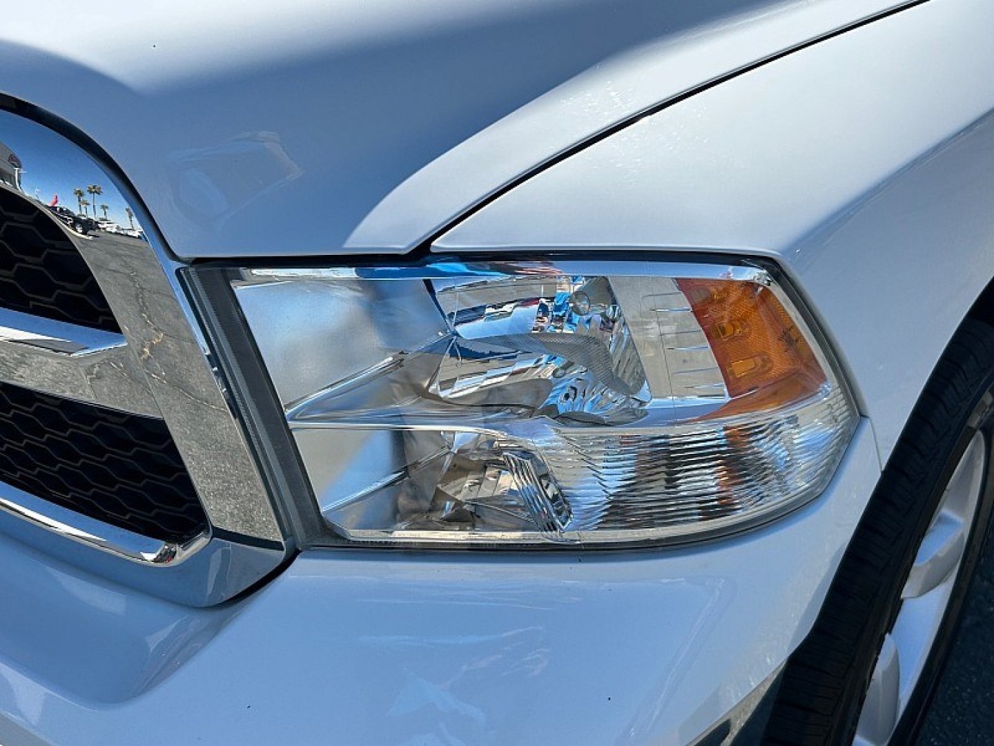 2024 White Ram 1500 Classic 2WD (1C6RR6GG5RS) , Automatic 8-Spd transmission, located at 412 Auto Vista Drive, Palmdale, 93551, (661) 945-0620, 34.592636, -118.136681- Photo#9