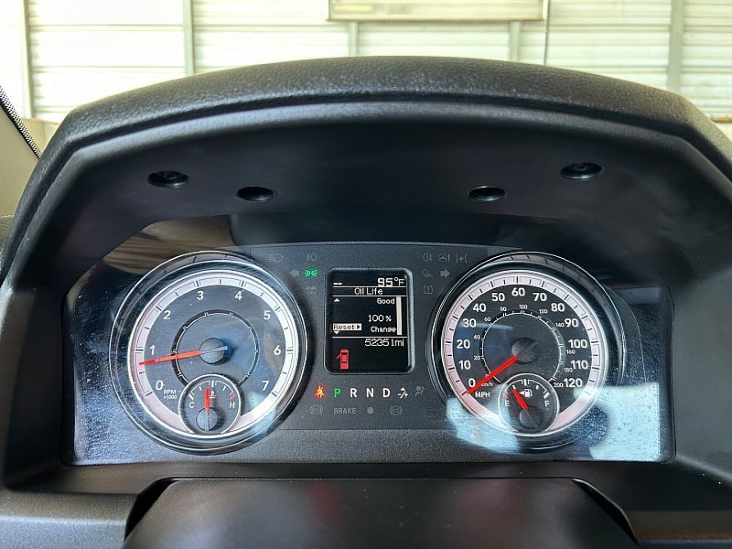 2024 White Ram 1500 Classic 2WD (1C6RR6GG5RS) , Automatic 8-Spd transmission, located at 412 Auto Vista Drive, Palmdale, 93551, (661) 945-0620, 34.592636, -118.136681- Photo#20